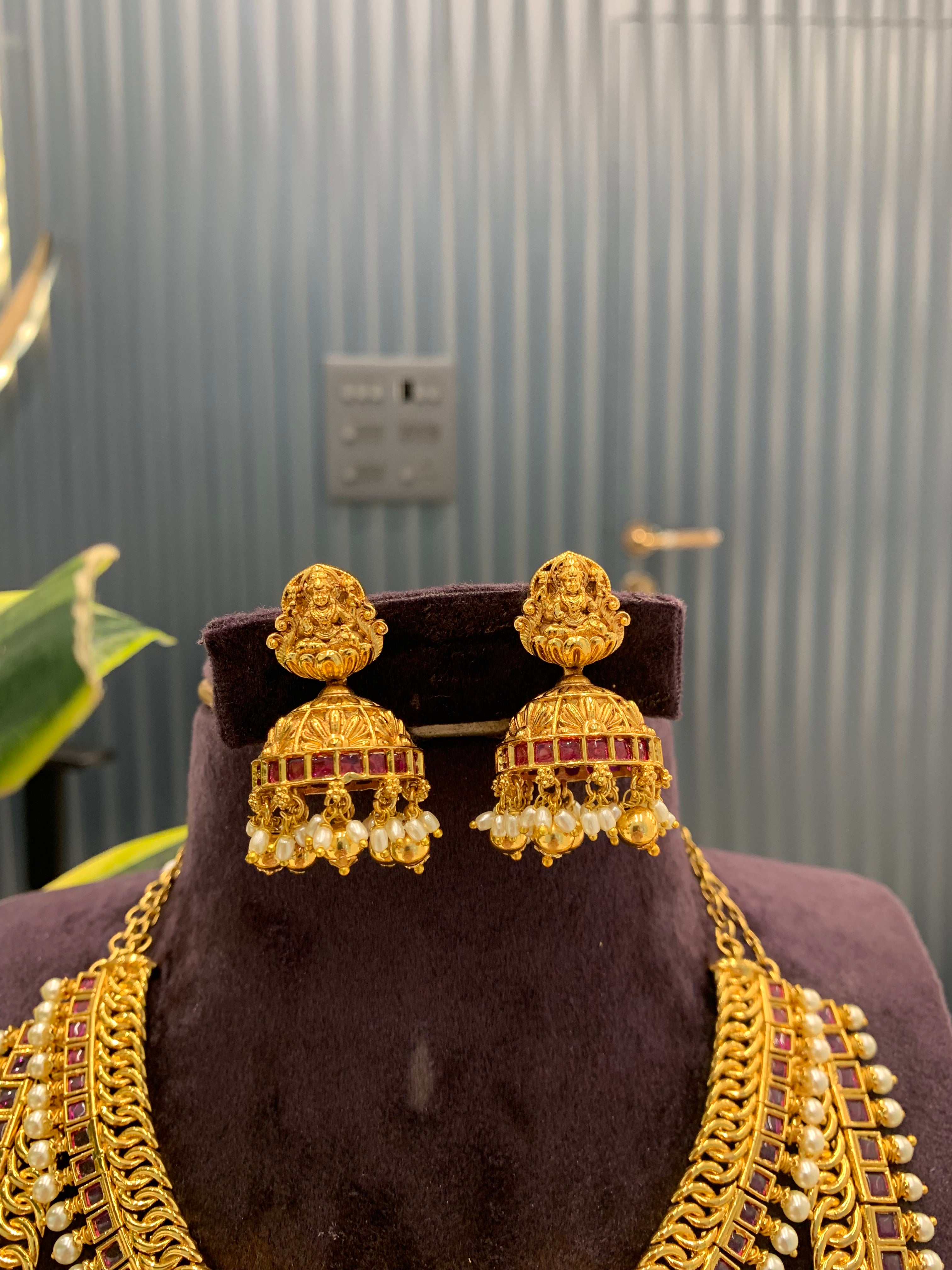 Beautiful Nakshi Jilebi Combo set with one set of Jumkis