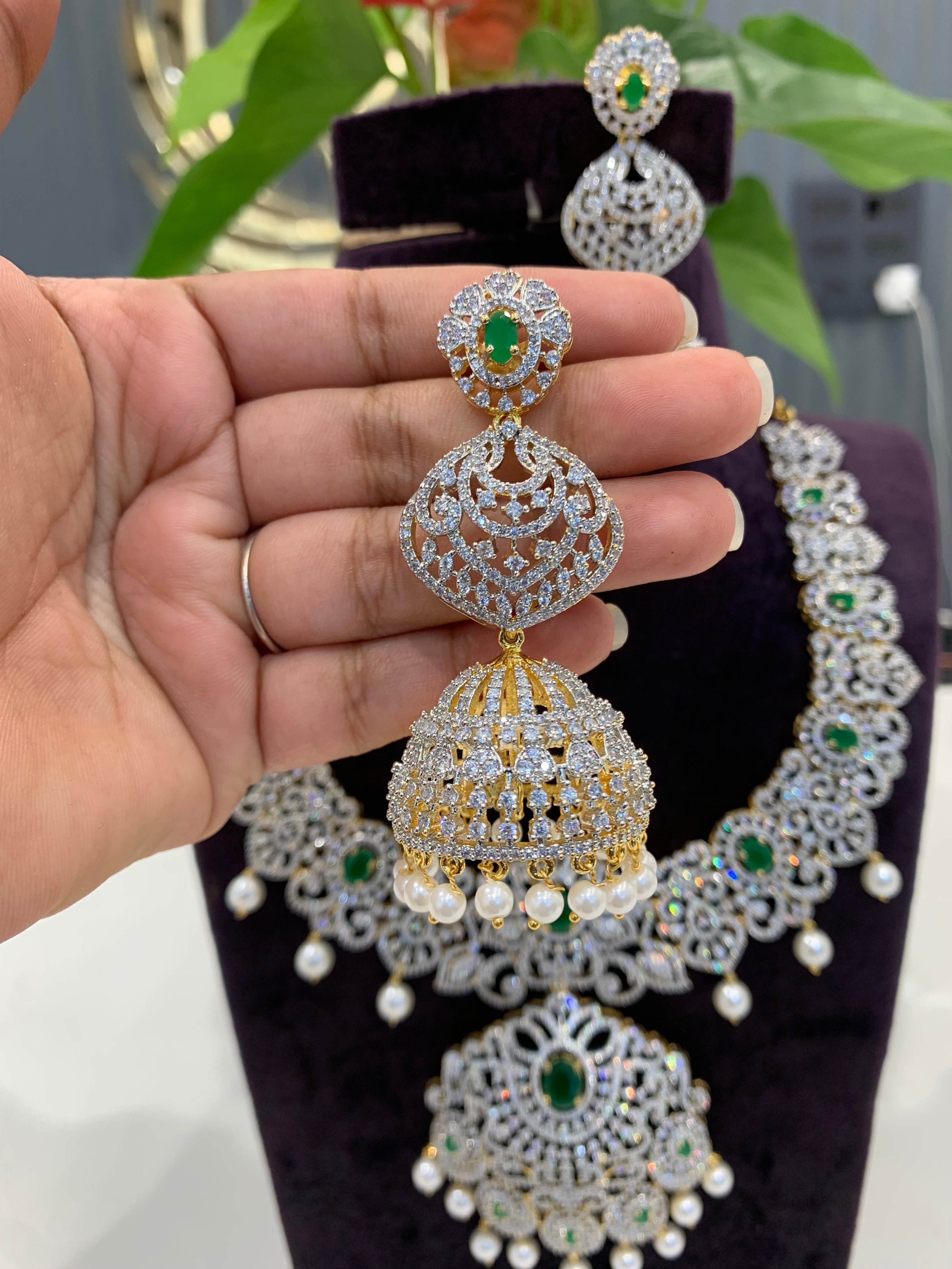 Beautiful GJ heavy neckset