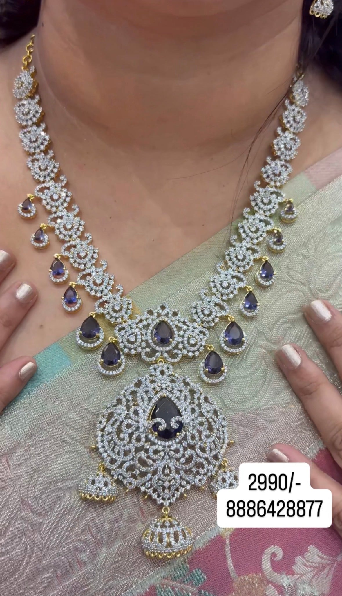 Beautiful GJ short necklace
