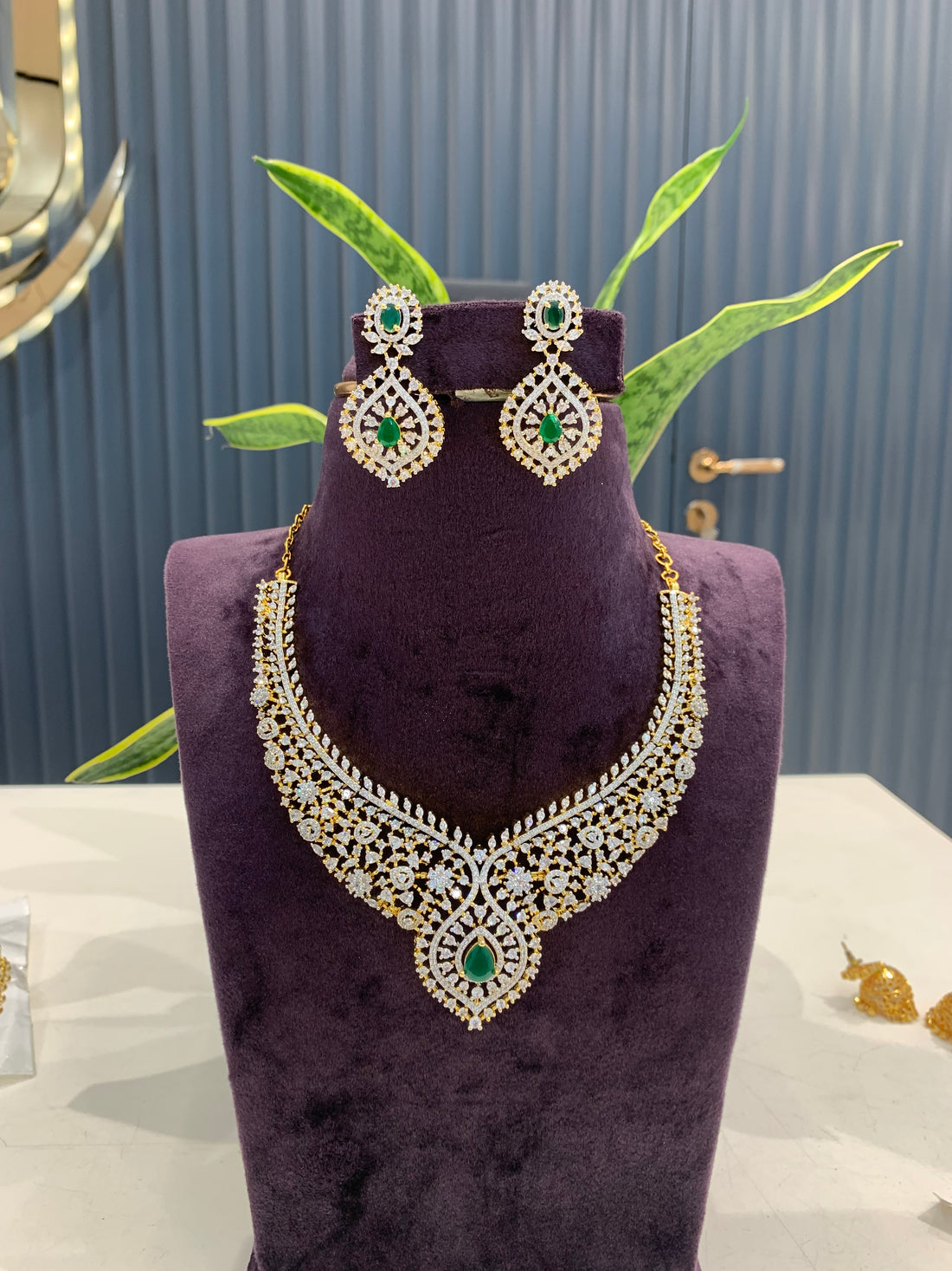 Beautiful Chocker