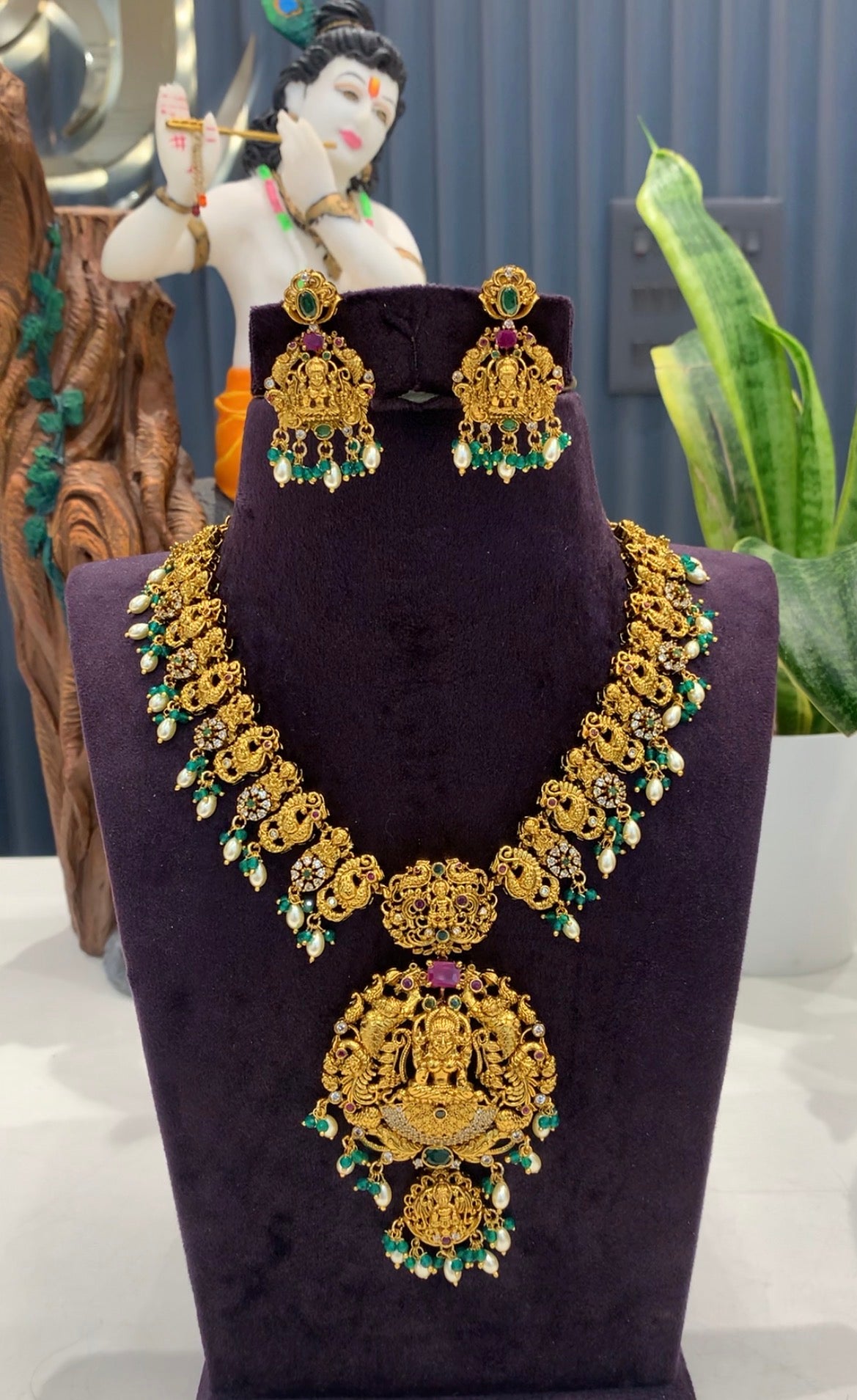 Beautiful nakshi necklace