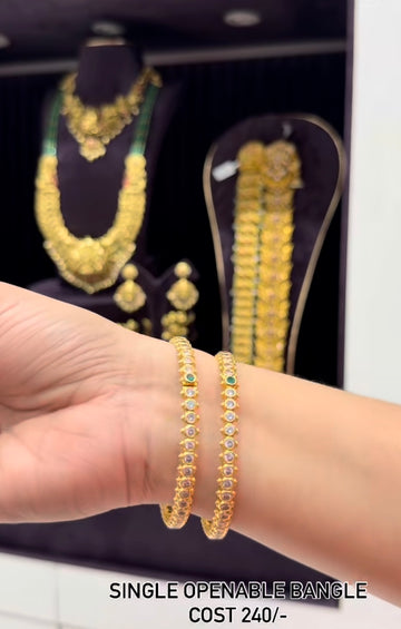 Beautiful openable bangle (single)