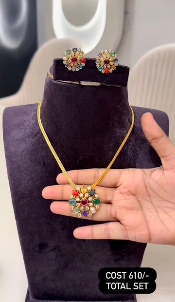 Beautiful navarathana nannpatti necklace
