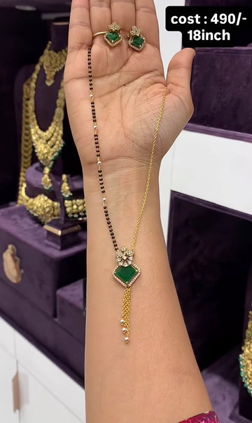 Beautiful pendent with stylish Blackbeads chain