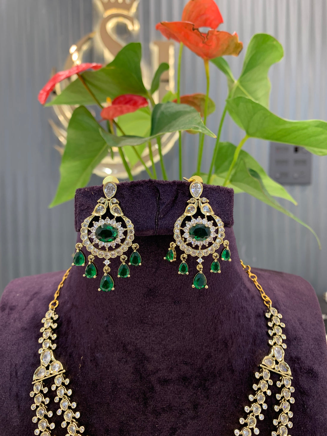 Beautiful green stone necklace