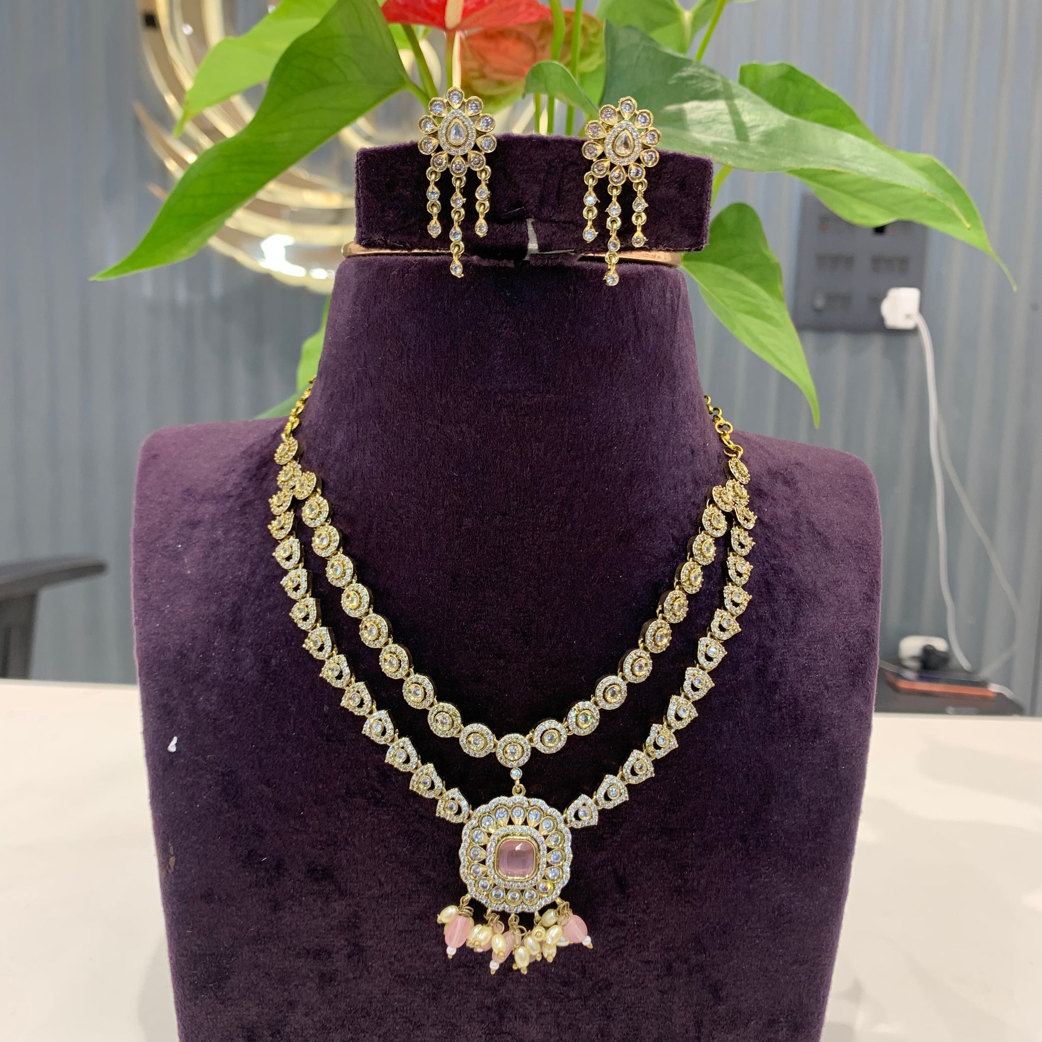 Beautiful simple double step necklace