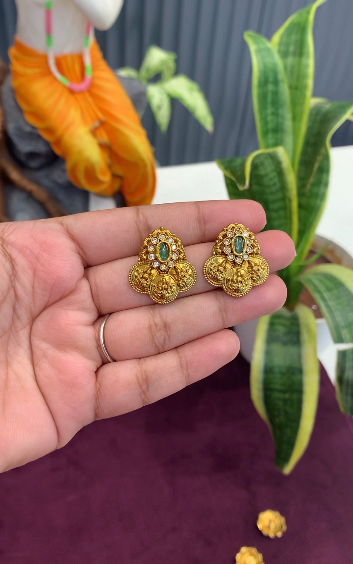 Beautiful nakhi kasula studs