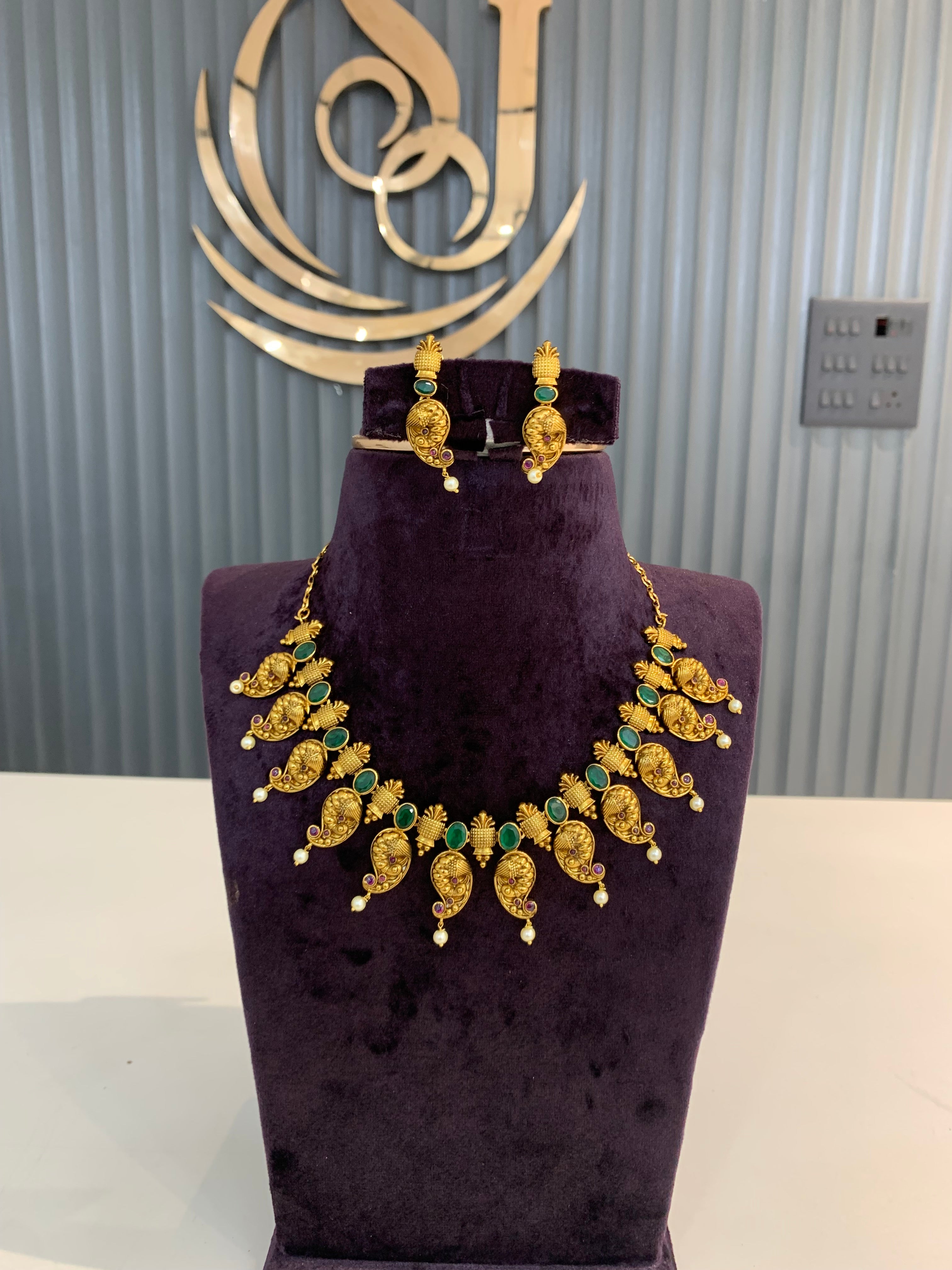 Beautiful nakshi necklace