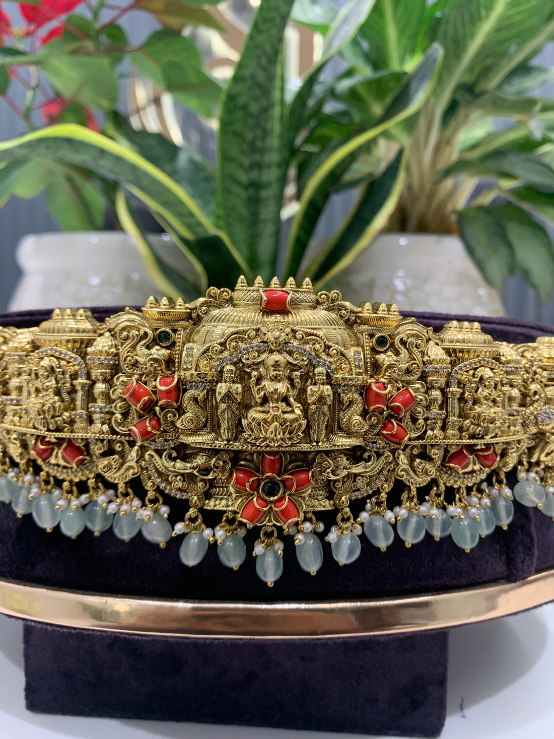 Beautiful coral vaddanam