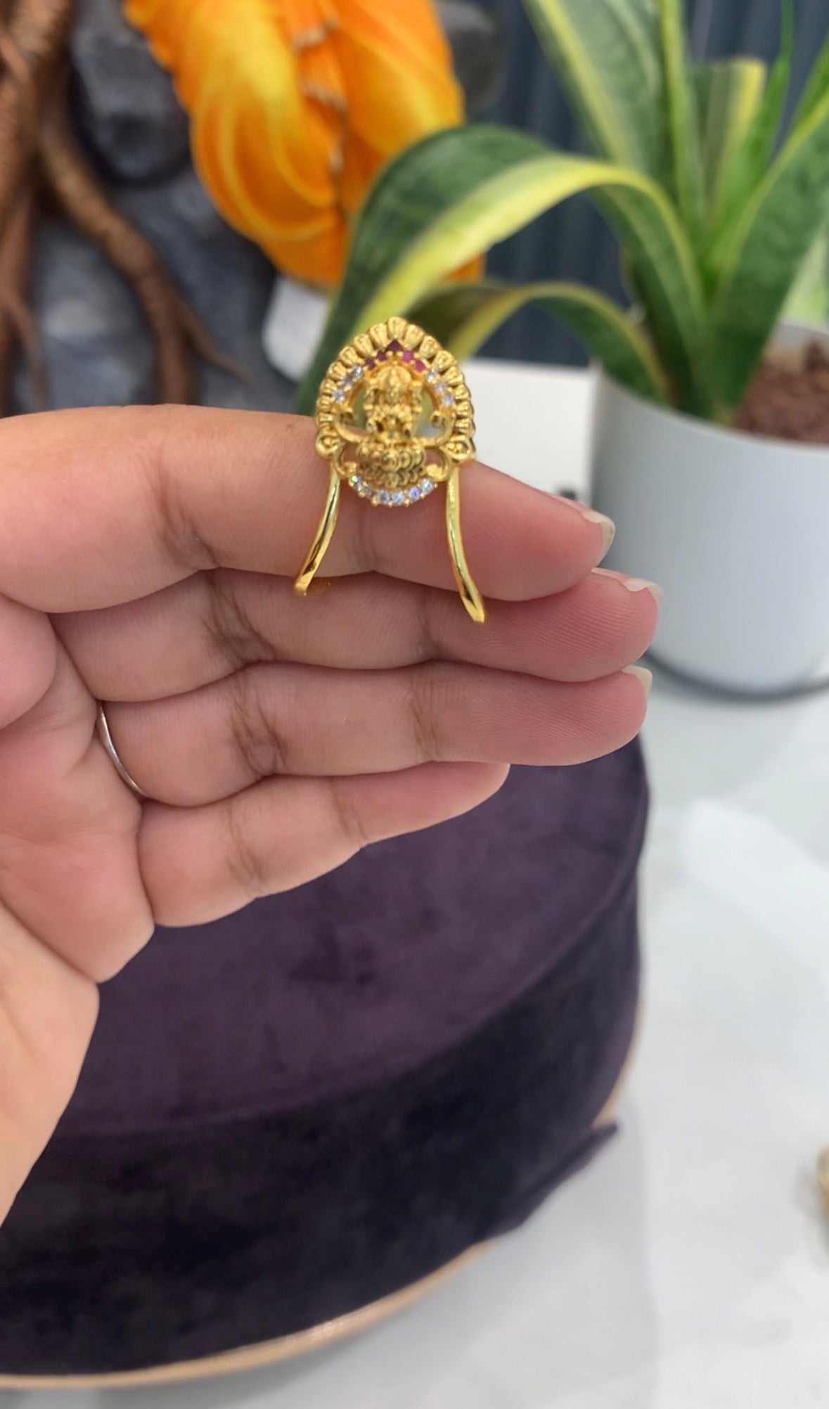 Beautiful free size vanki hand ring