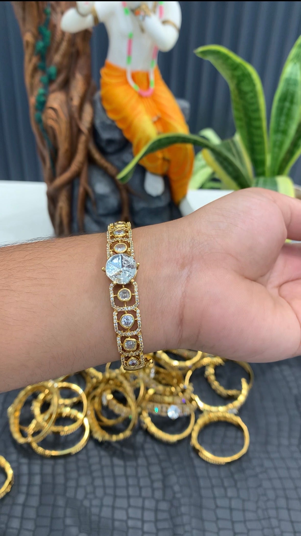 Beautiful diamond replica bracelet free size