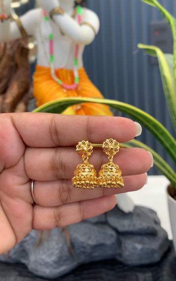 Beautiful gold replica jumkies