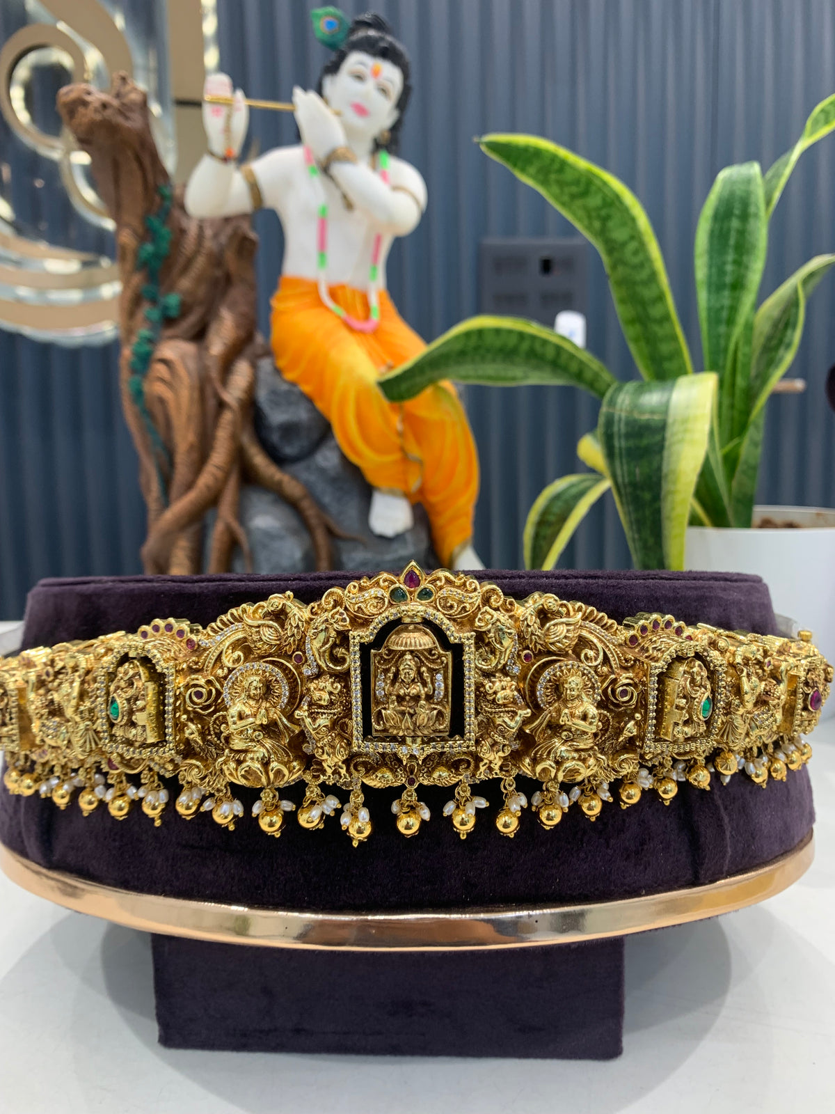 Beautiful rotatable 2 in 1 3D vaddanam