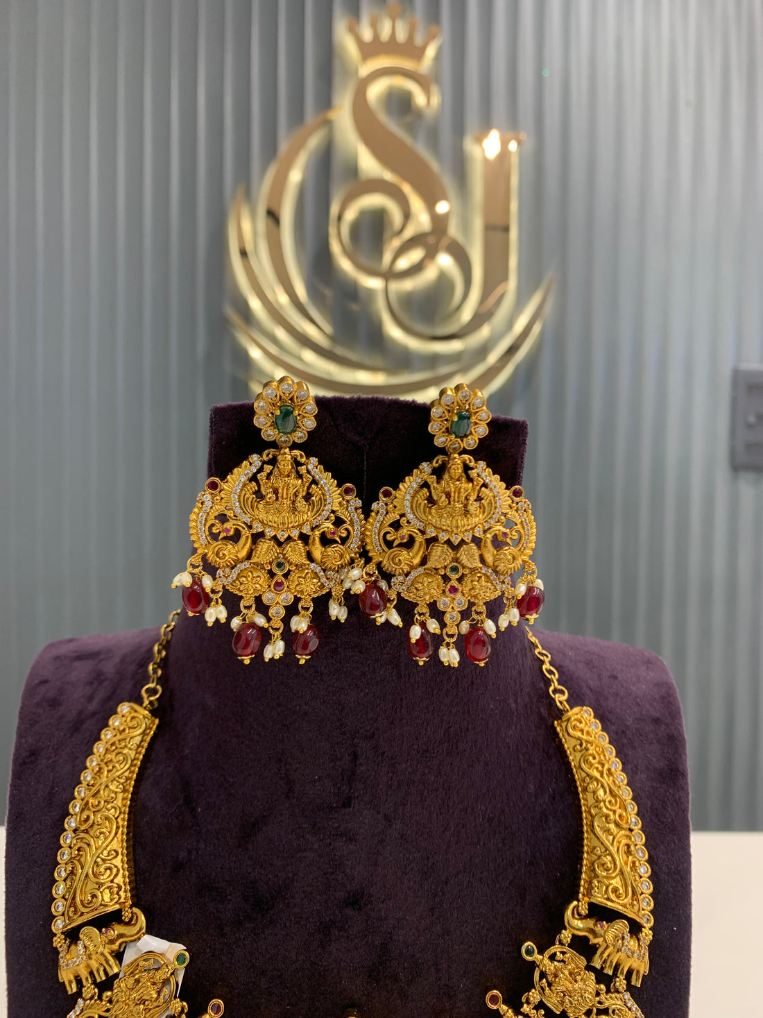 Beautiful necklace