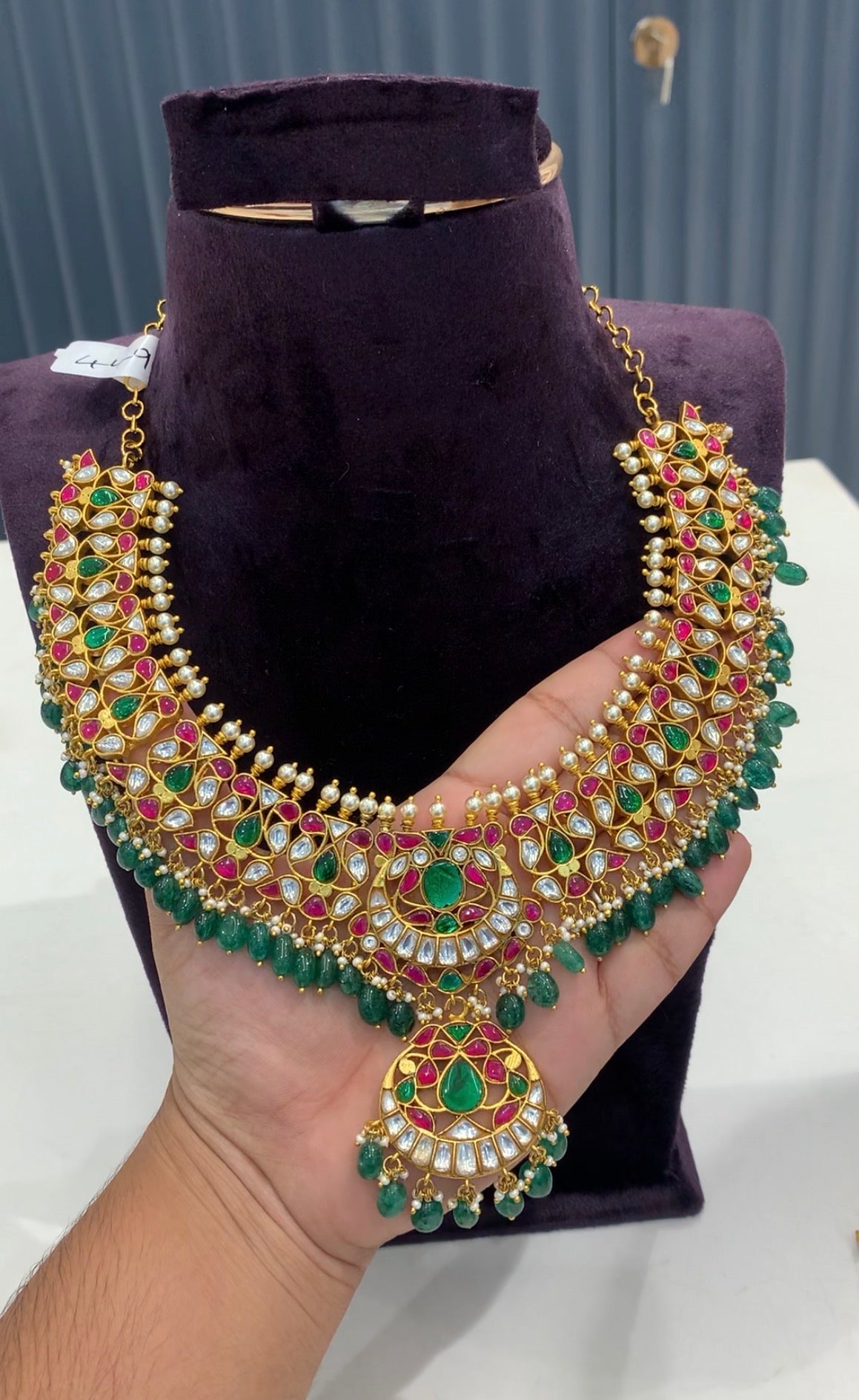 Beautiful jadav kundhan necklace
