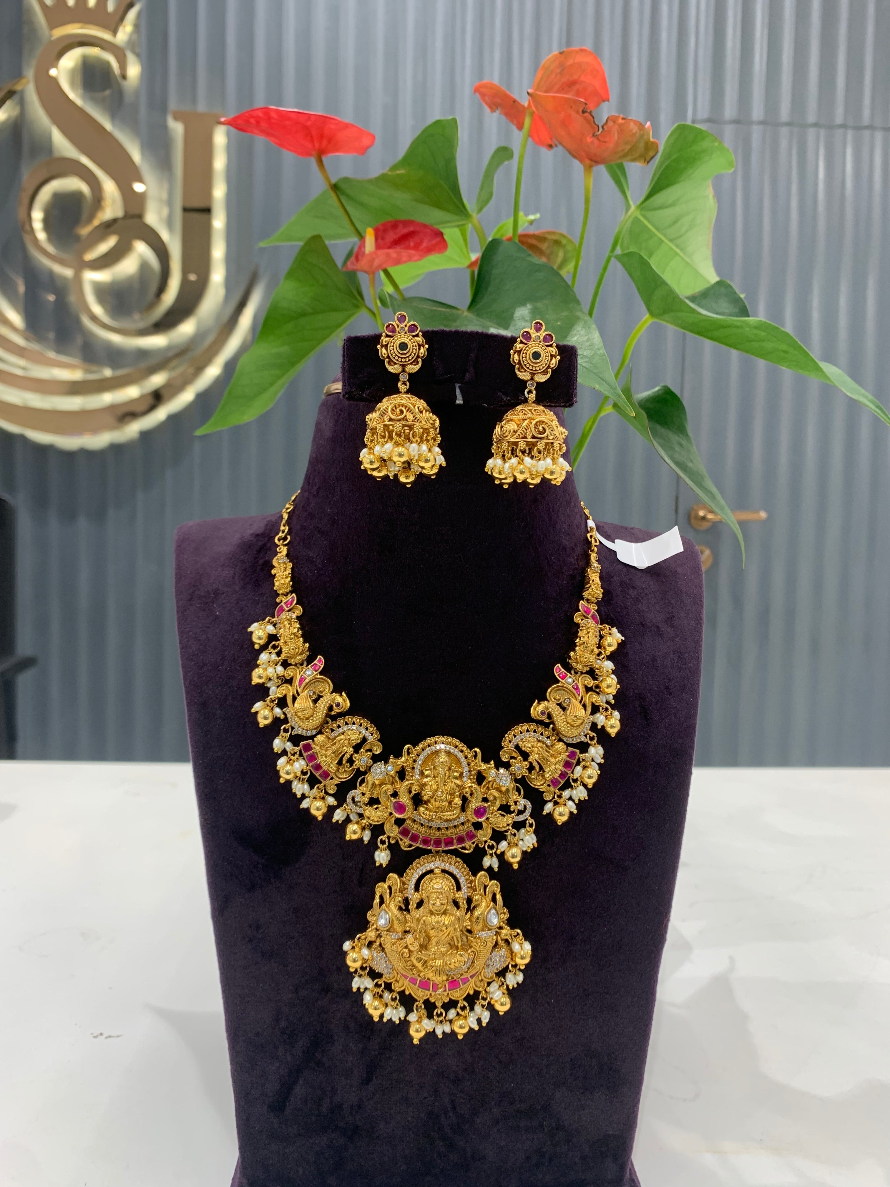 Beautiful jadav mini haram