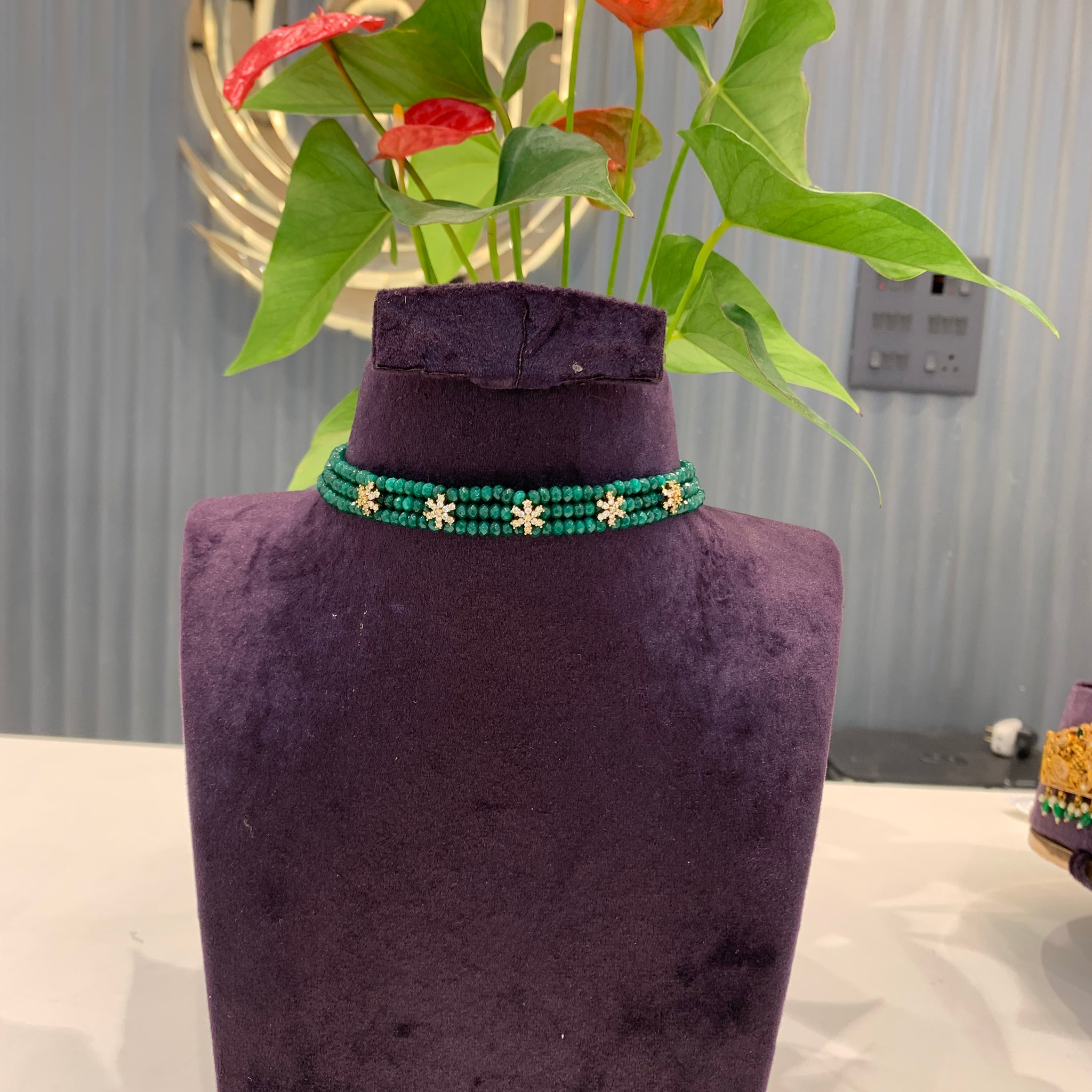 Beautiful chocker set