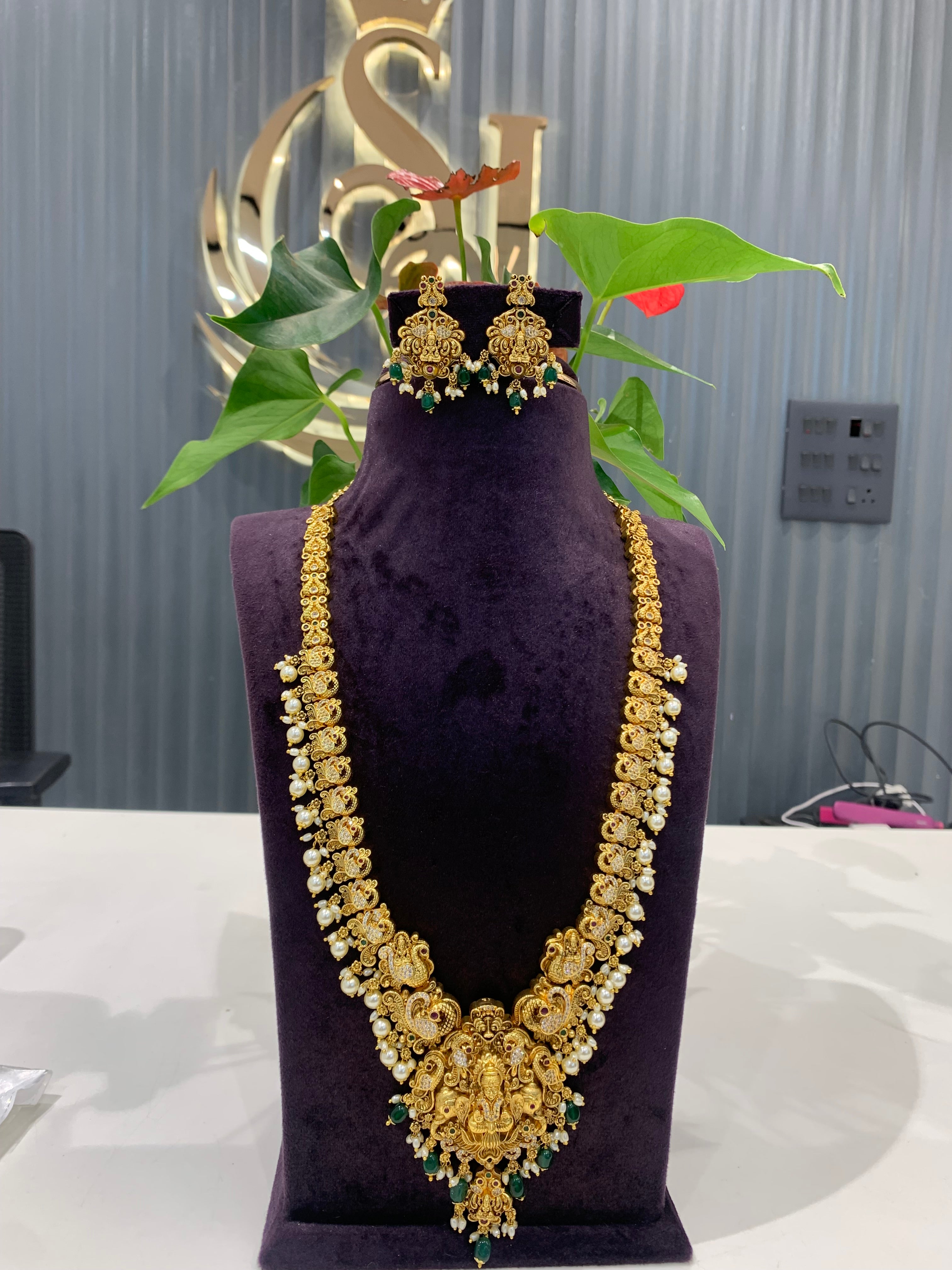Beautiful nakshi 3D haram