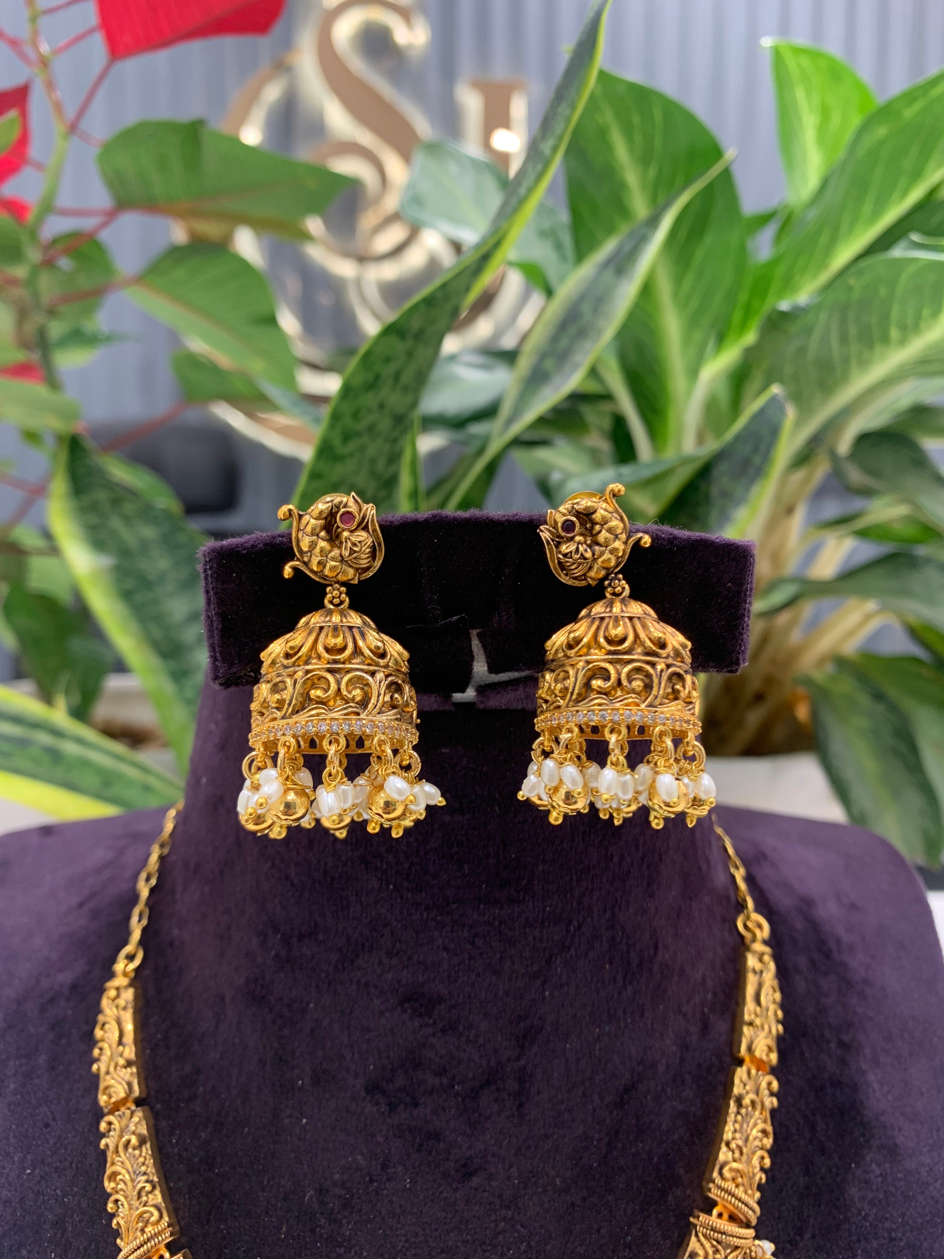 Beautiful kanti necklace