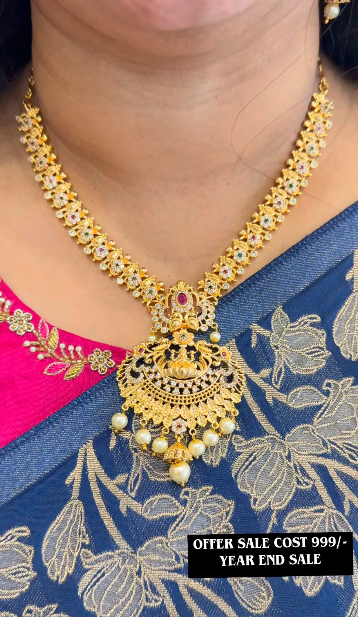 Beautiful gold polish necklace