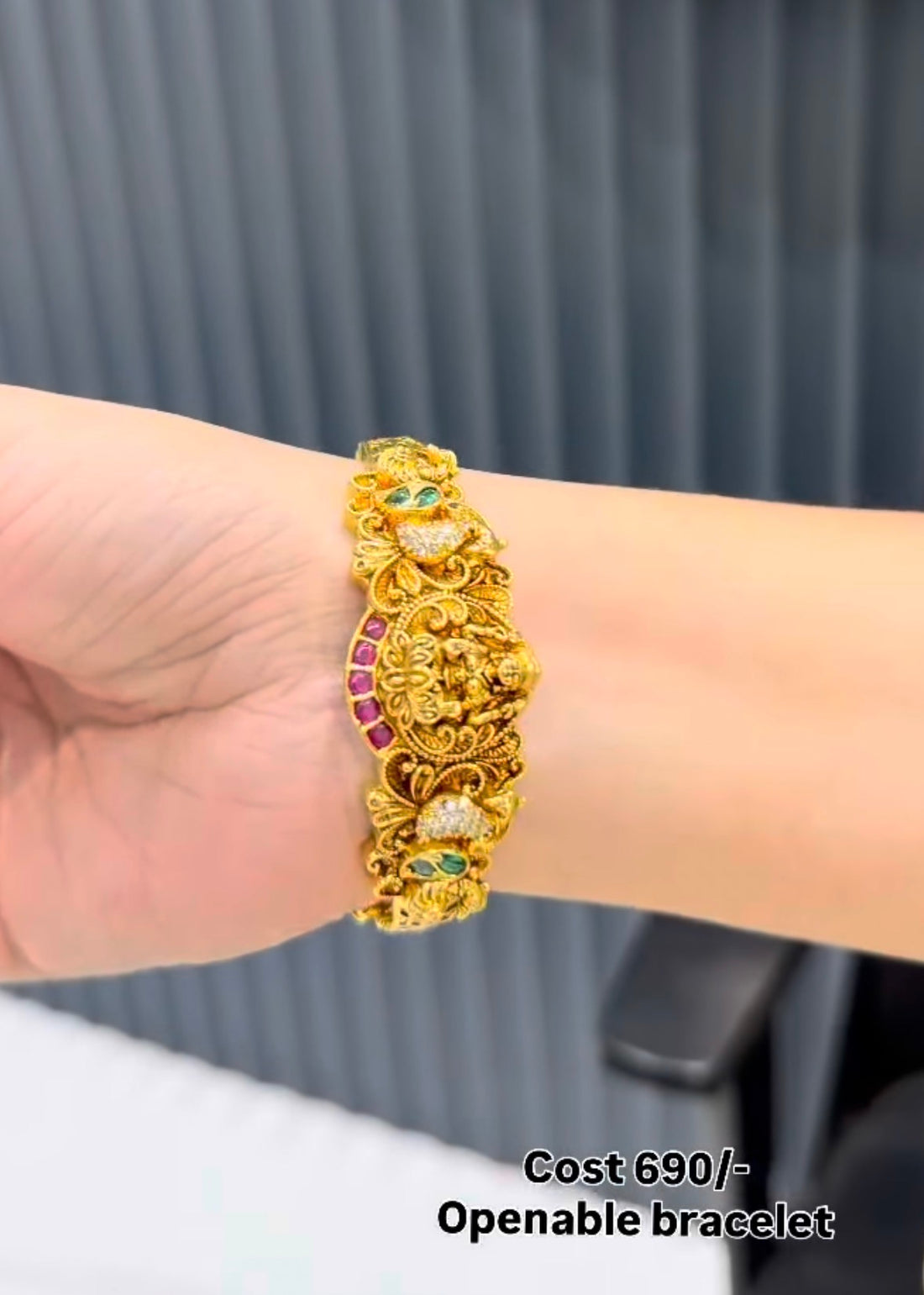 Beautiful Openable Bracelet