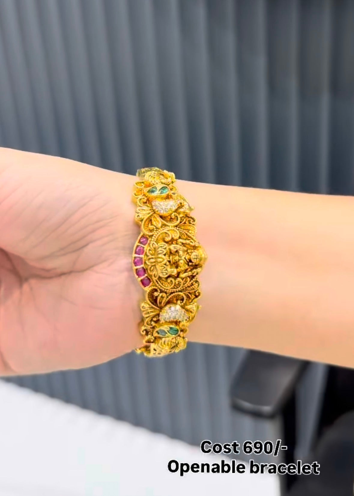 Beautiful Openable Bracelet