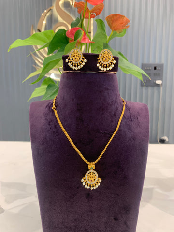 Beautiful simple necklace