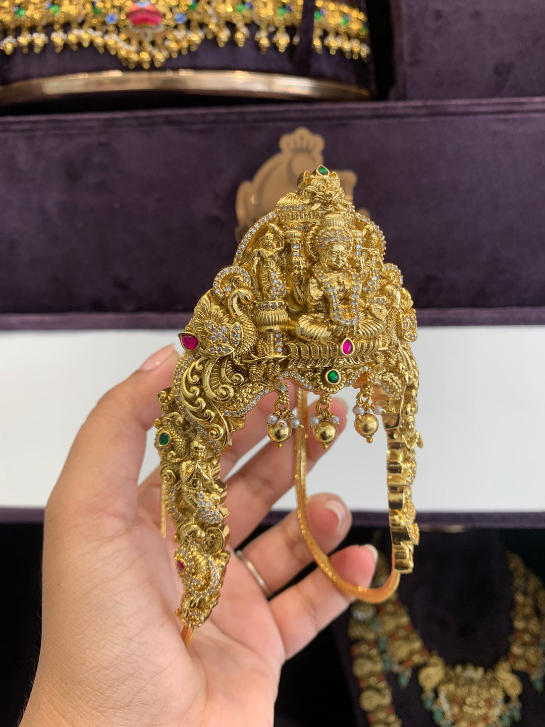 Beautiful adult vanki (single)