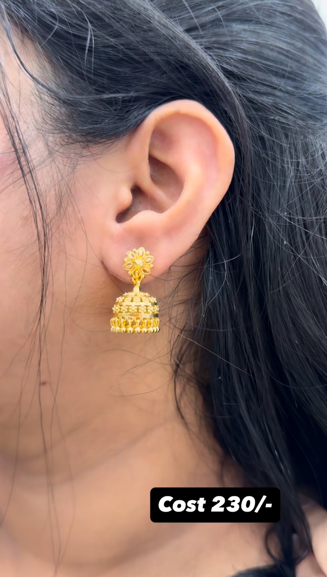 Beautiful gold cute jumkies