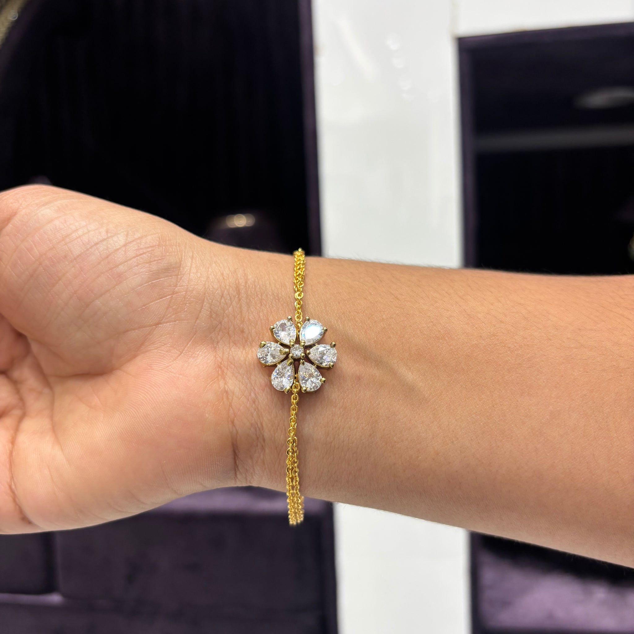 Cute Bracelet (Free size)