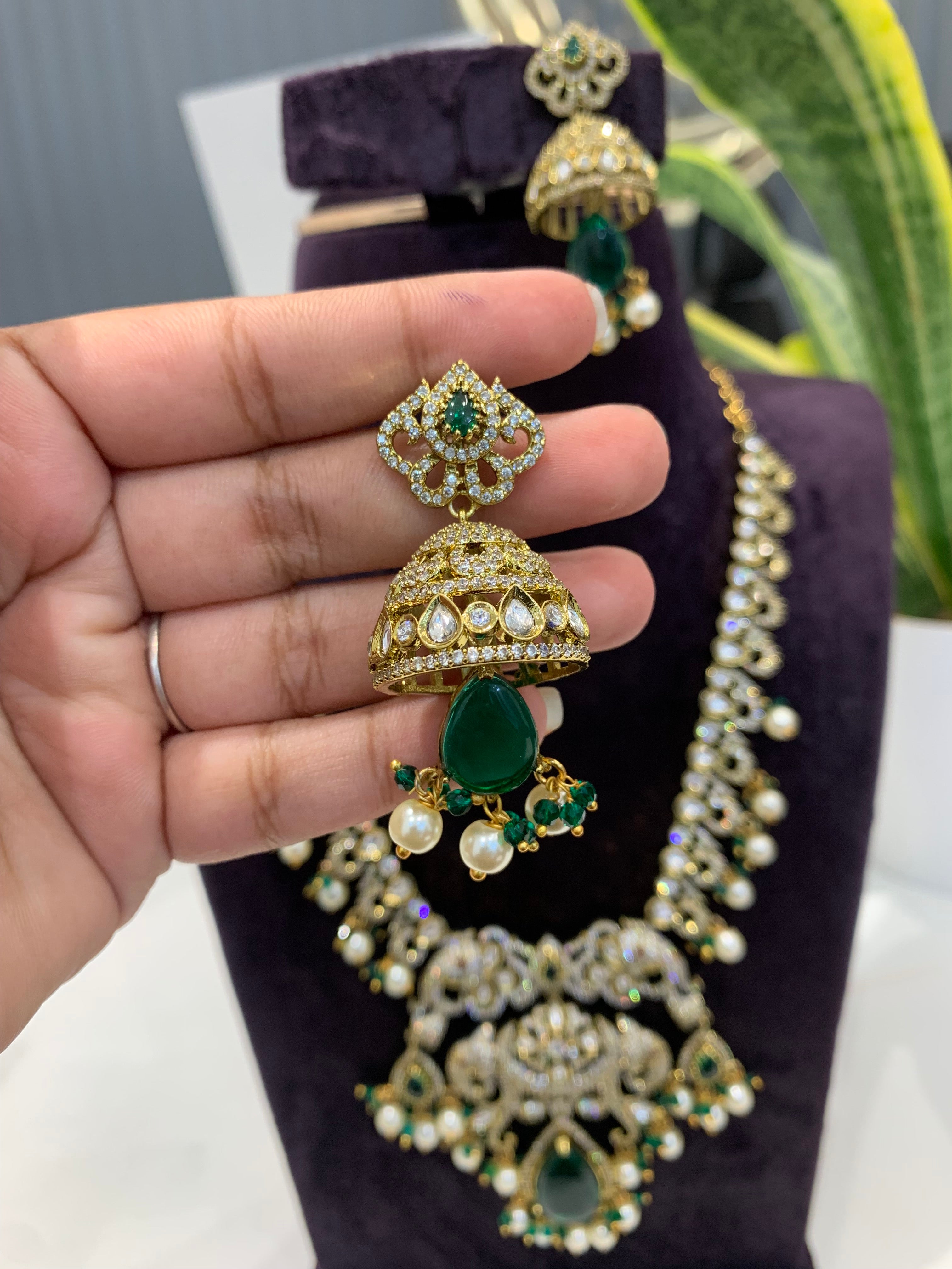 Beautiful mehandhi polish mini haram
