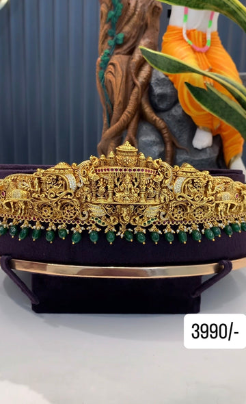 Beautiful traditional vaddanam
