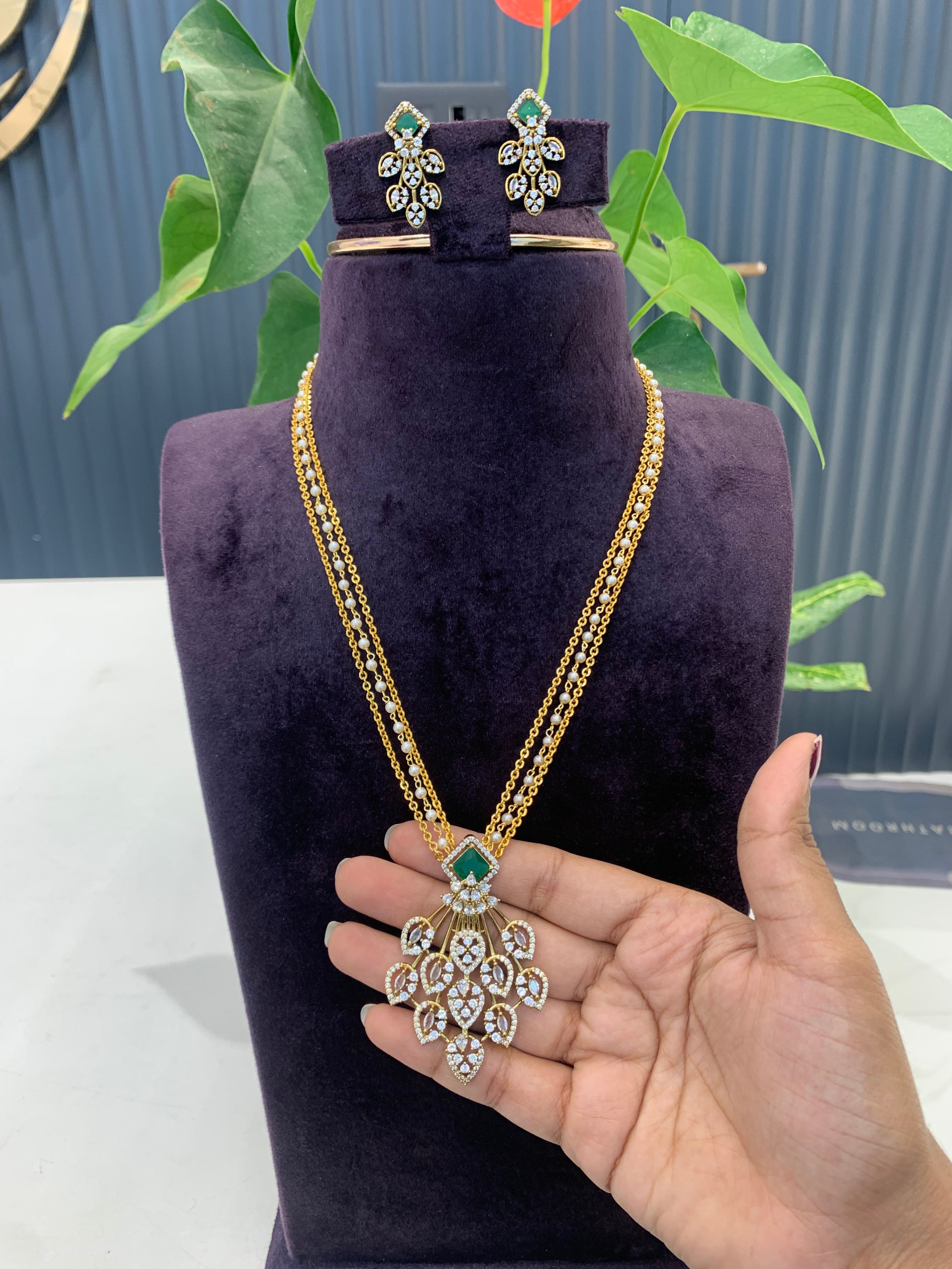 Beautiful locket set with chain and pearl chain