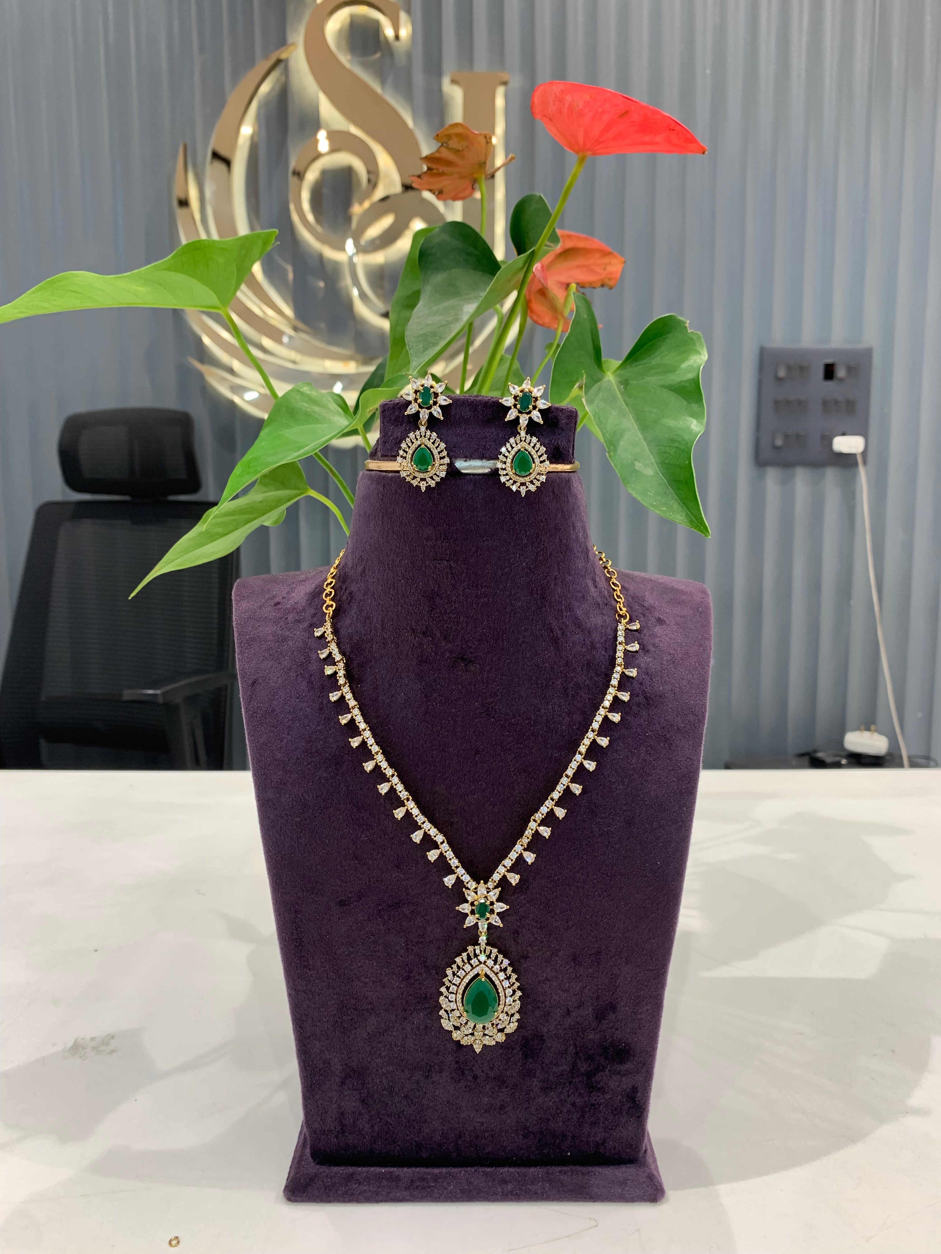 Beautiful simple necklace
