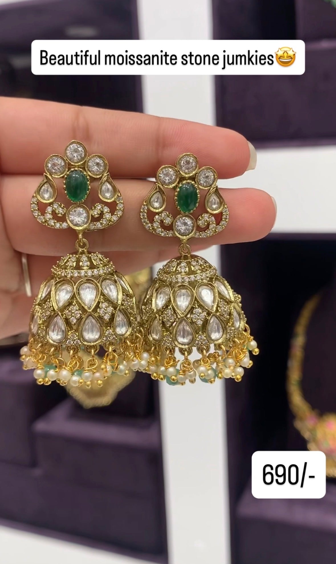 Beautiful moissanite jumkies