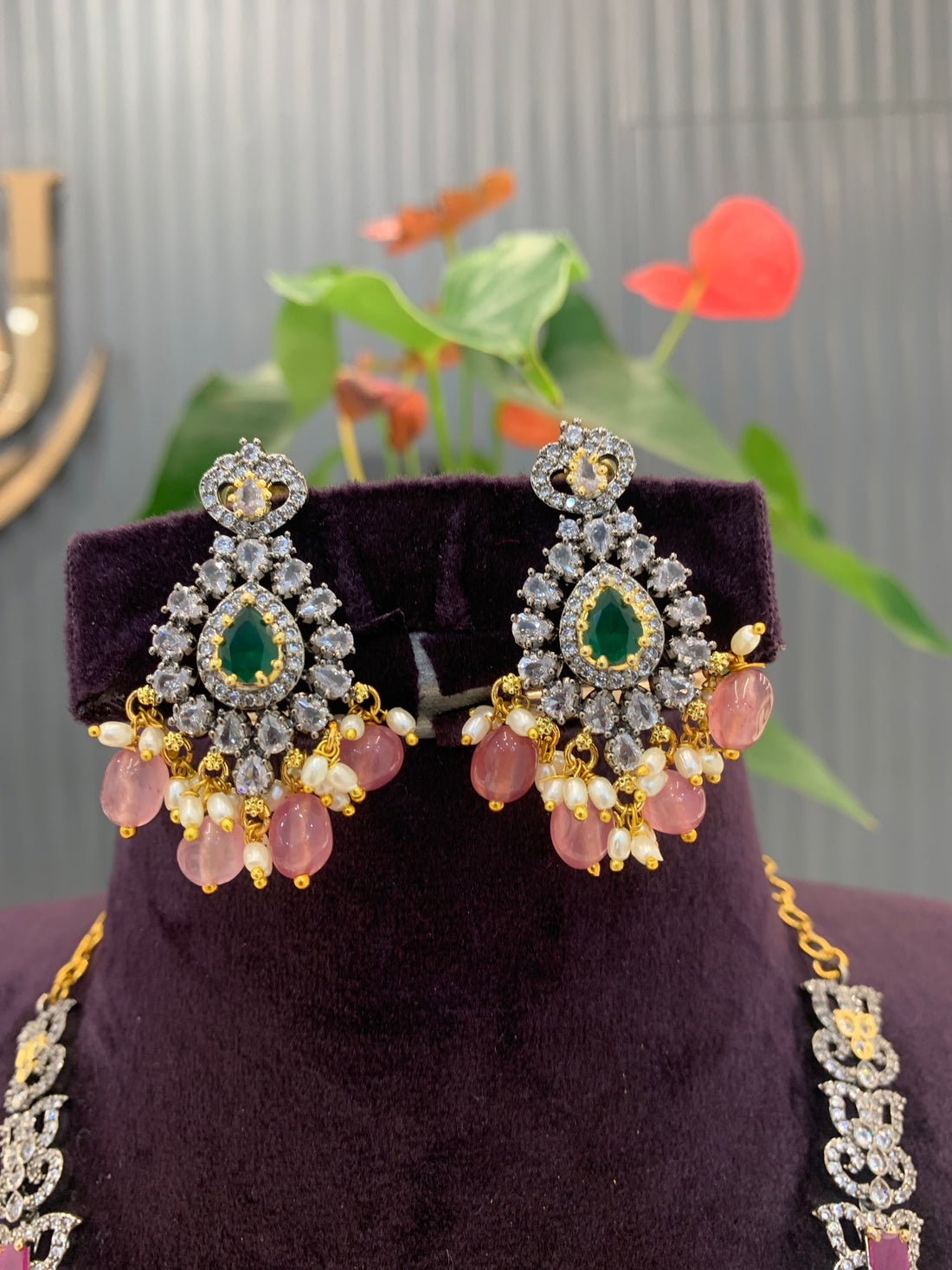 Beautiful Victoria Necklace/Mini haram