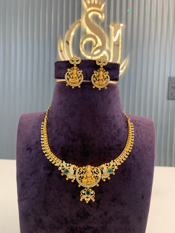 Beautiful necklace kanti pattern