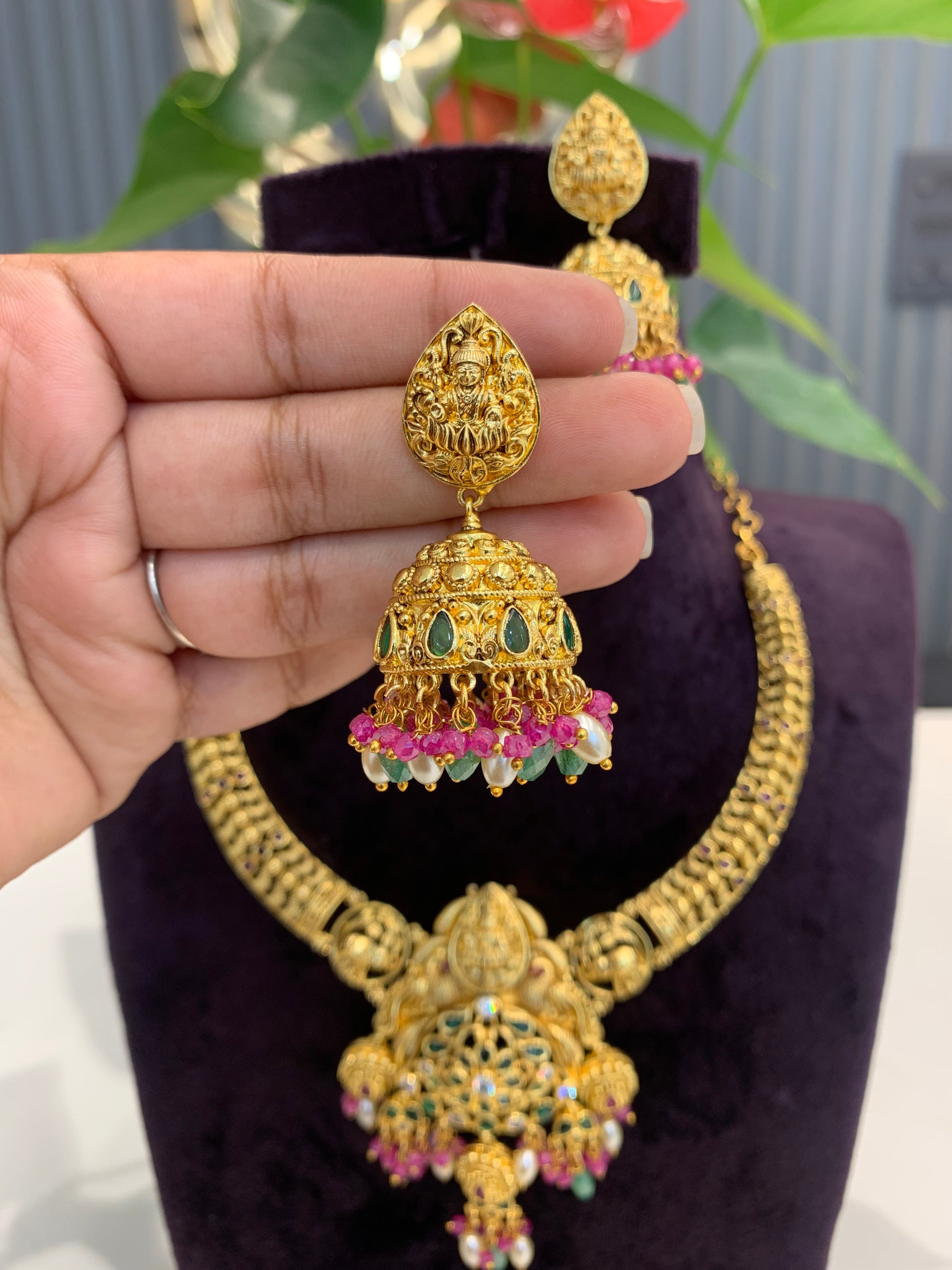 Beautiful kanti pattern necklace