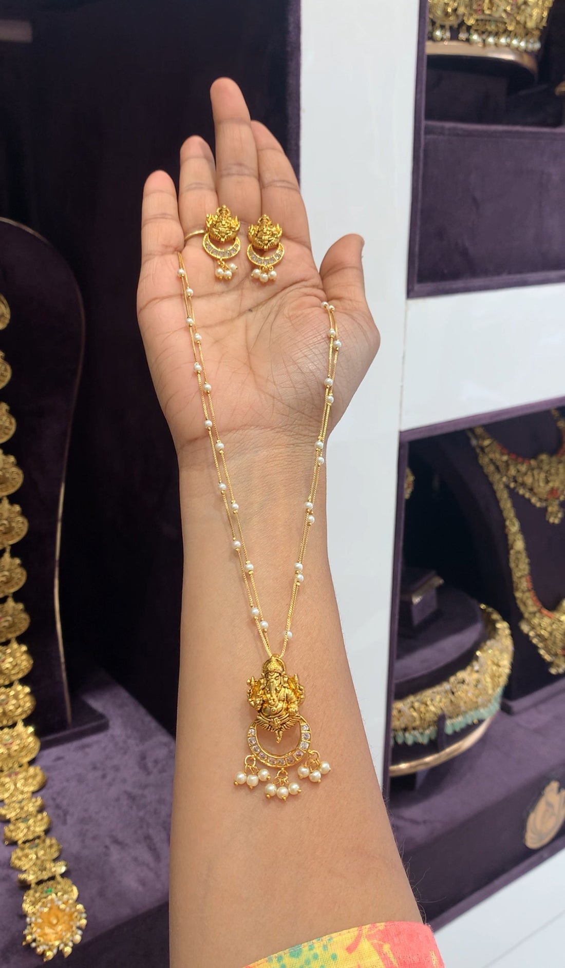 Beautiful fancy chain with traditional ganesh pendant set