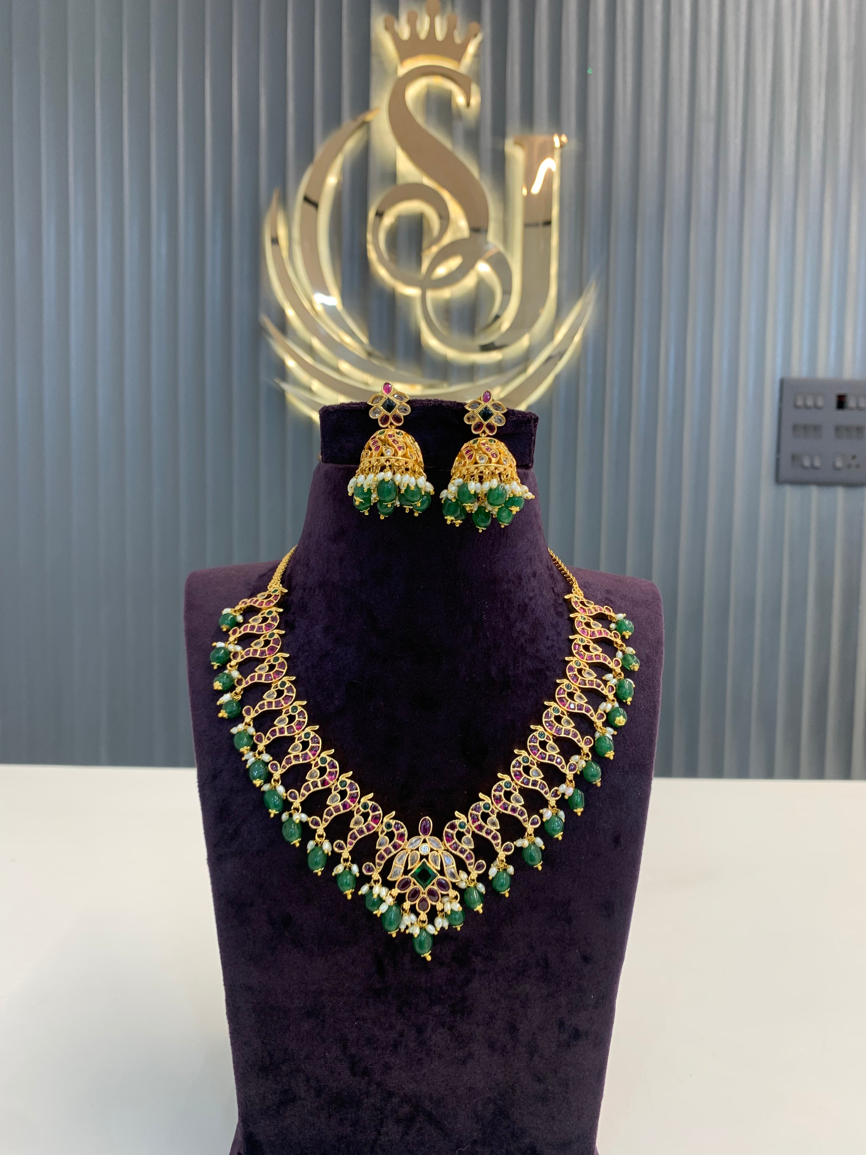 Beautiful pottah stone necklace