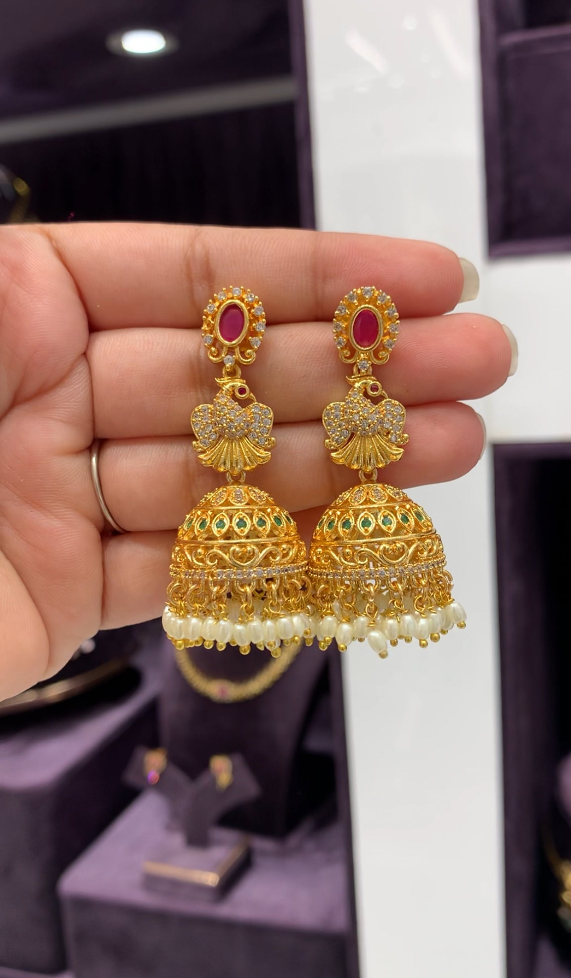 Beautiful jumkies