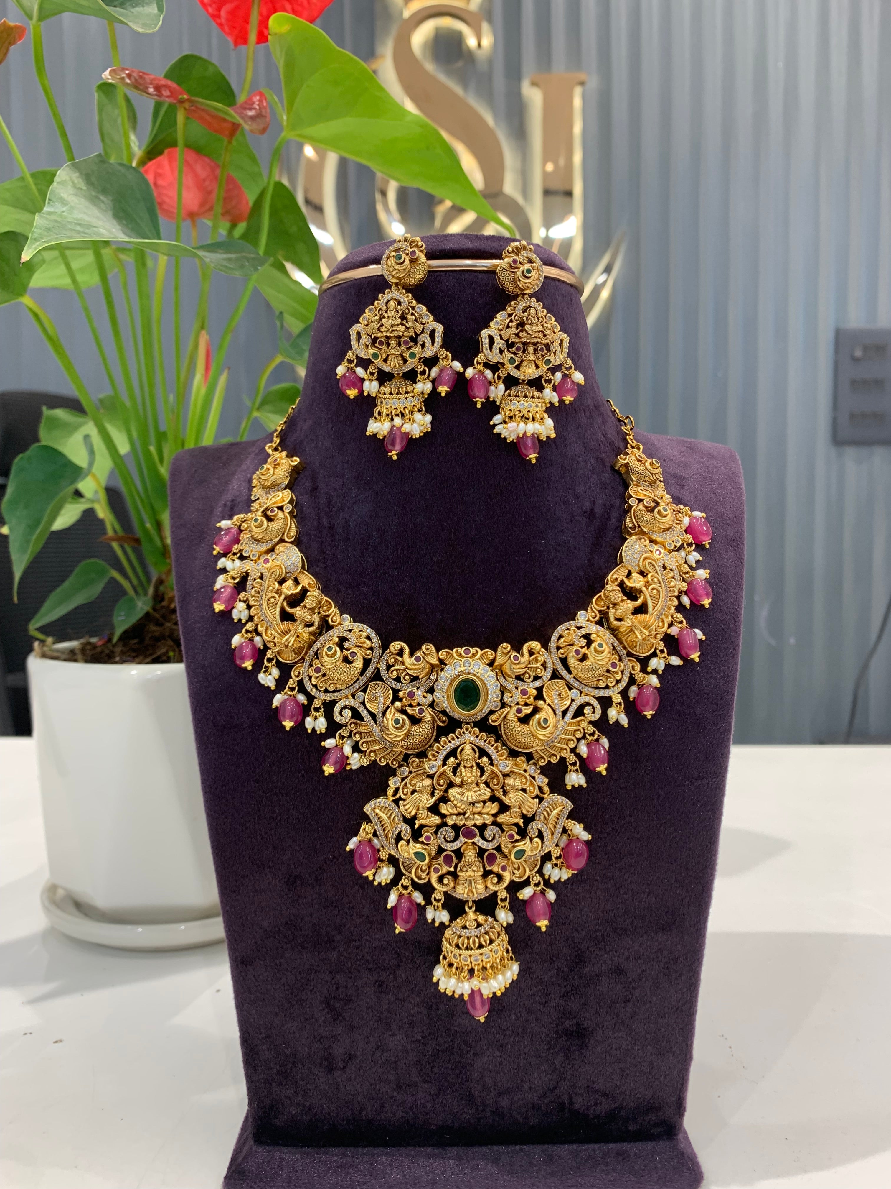 Beautiful nakshi mini haram