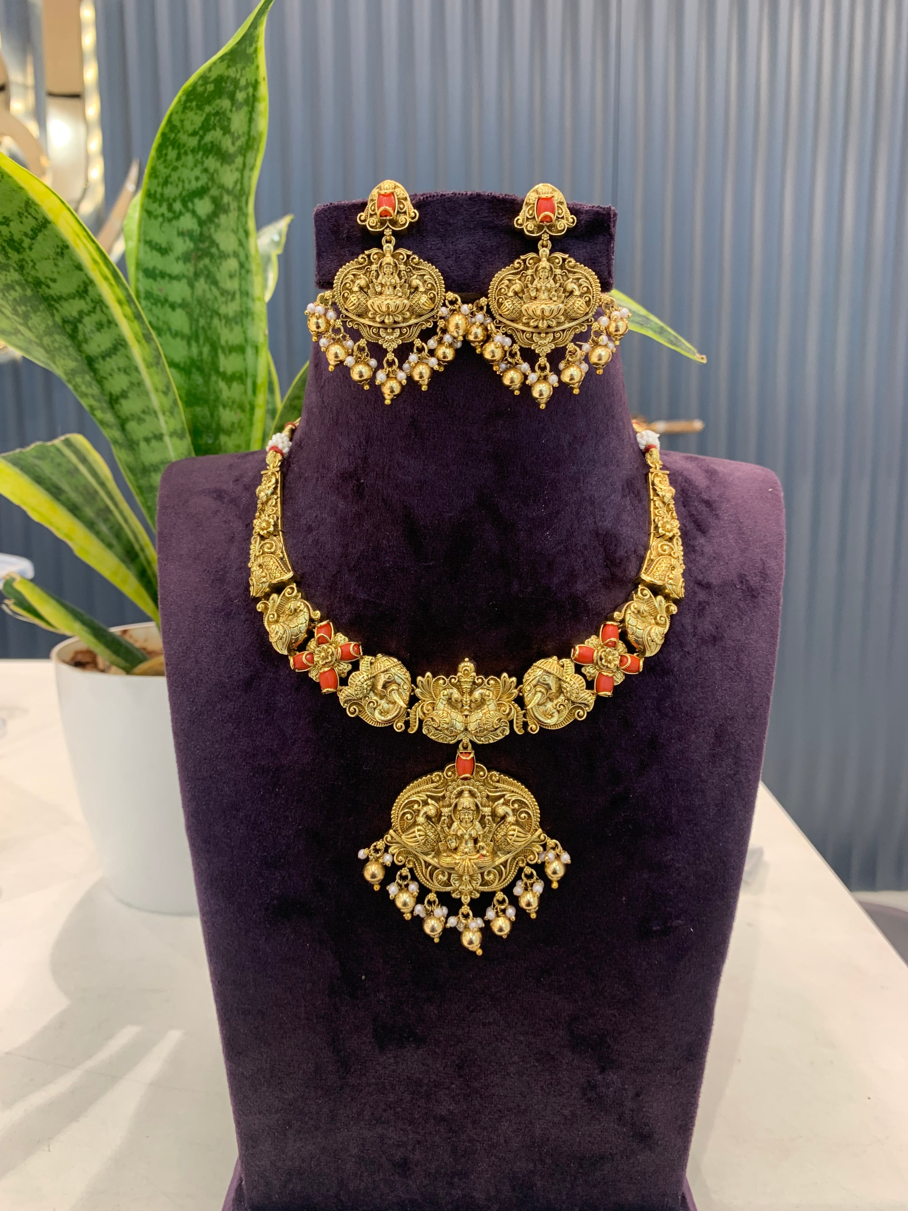 Beautiful Coral Nakshi 3D Necklace