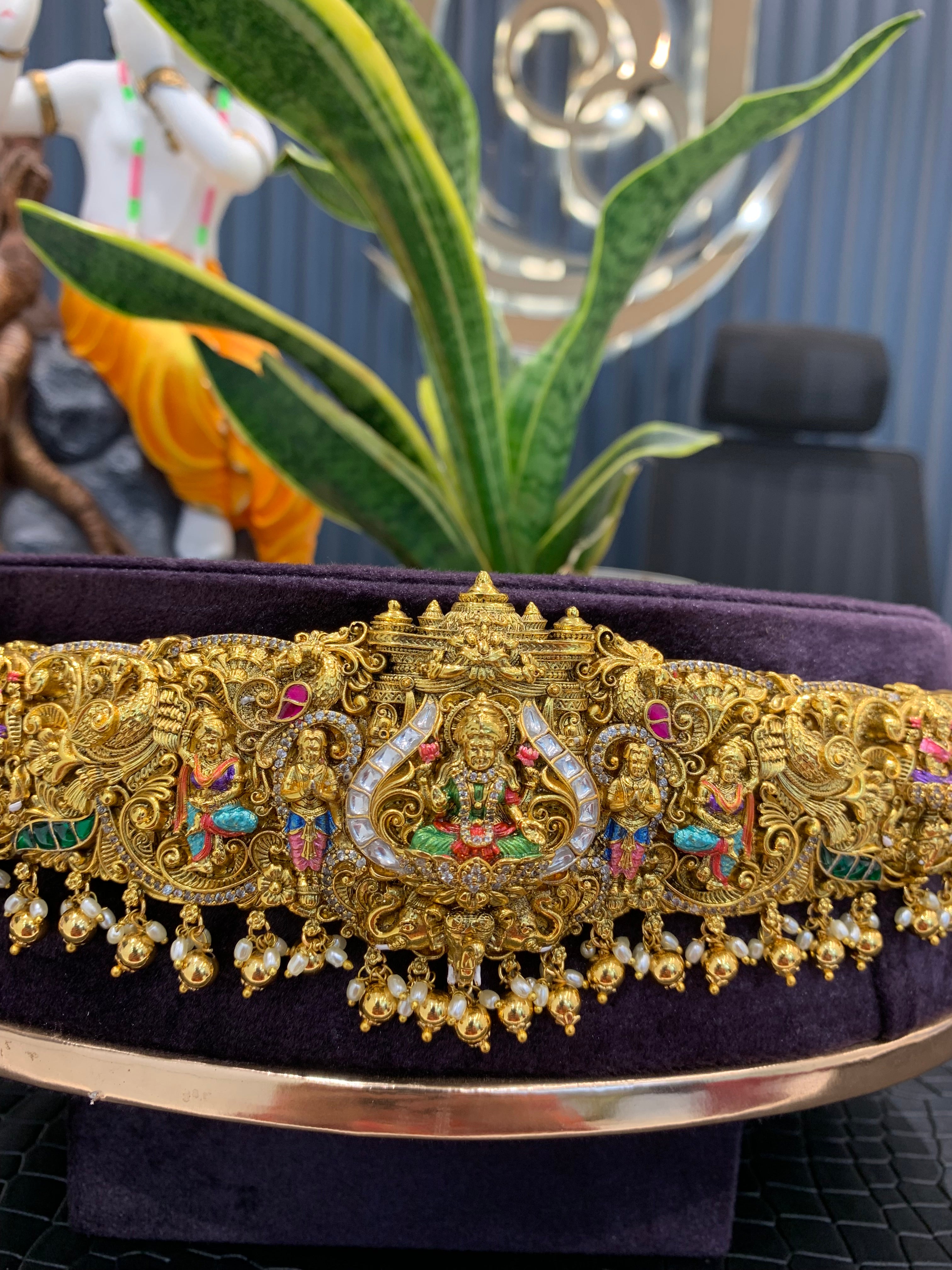 Beautiful meenakari with jadav stone traditional vaddanam