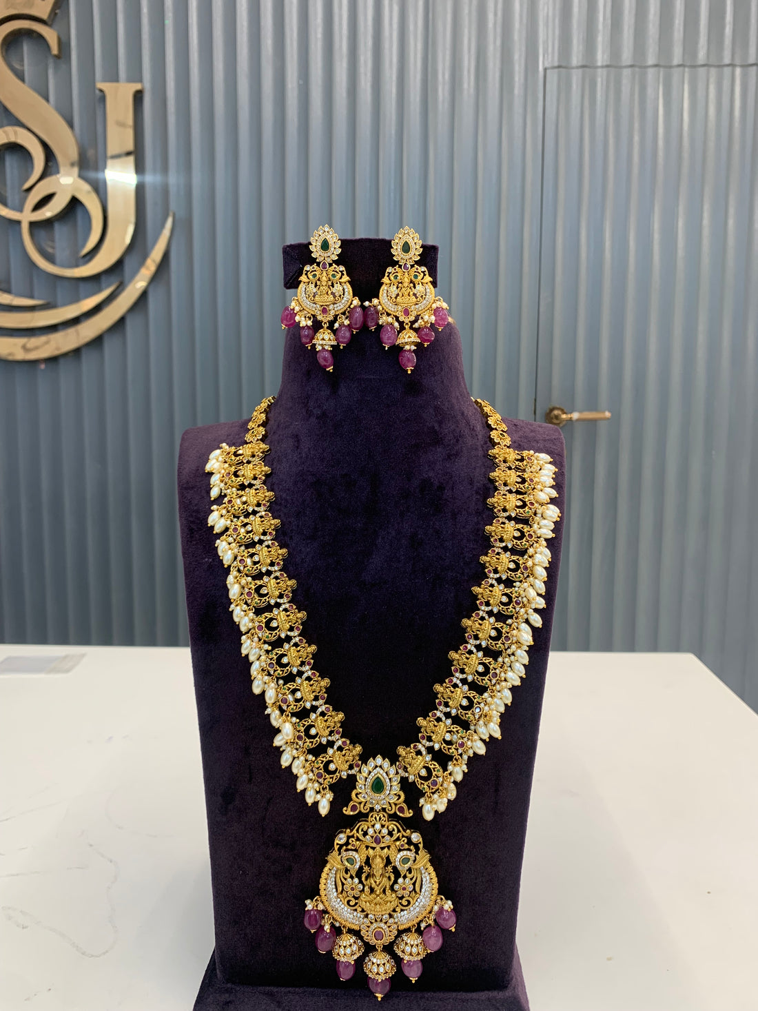 Beautiful nakshi long haram