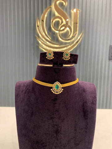 Beautiful mini chocker set