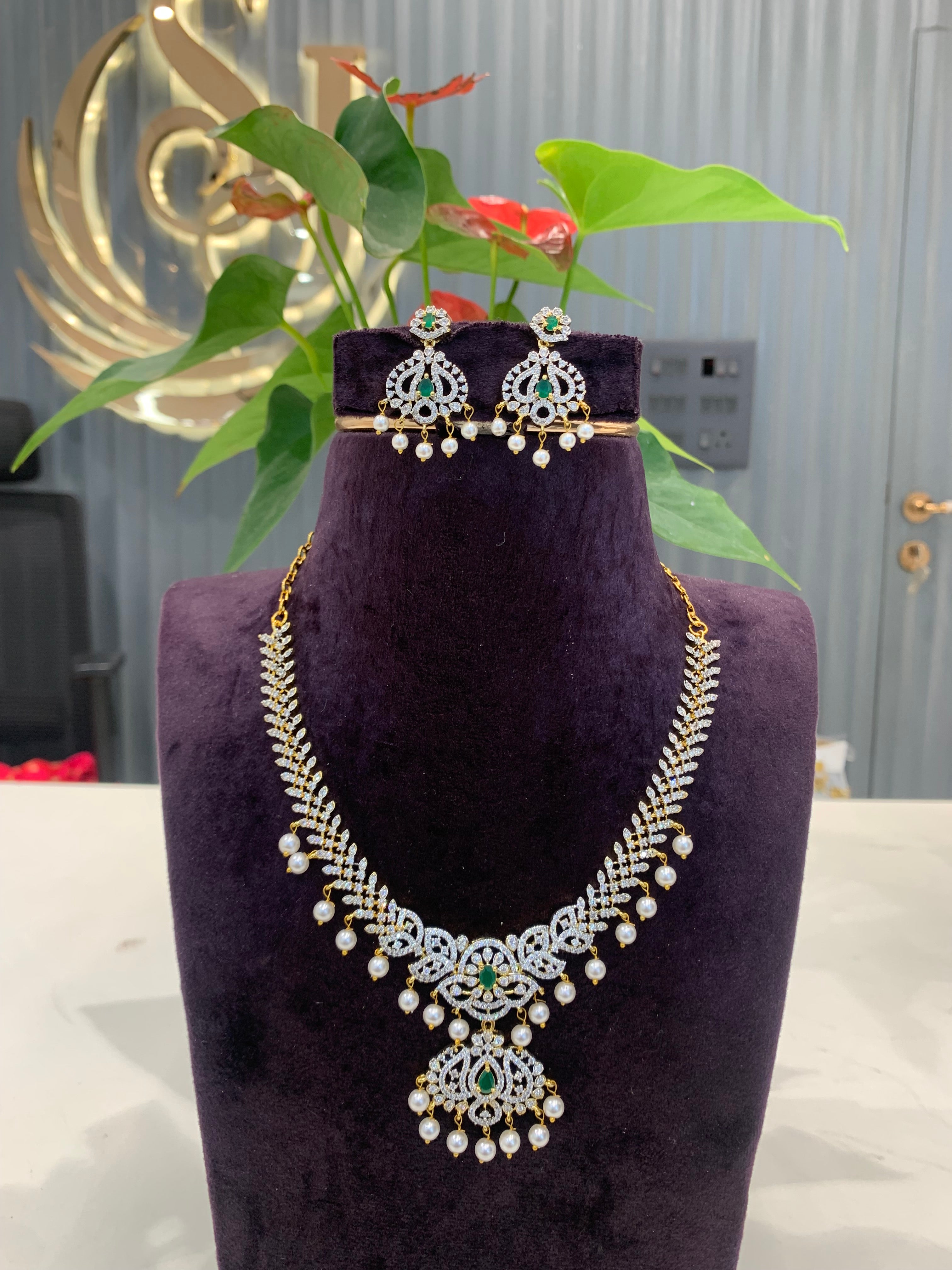 Beautiful GJ necklace