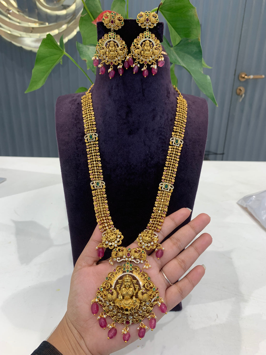 Beautiful nakshi long haram