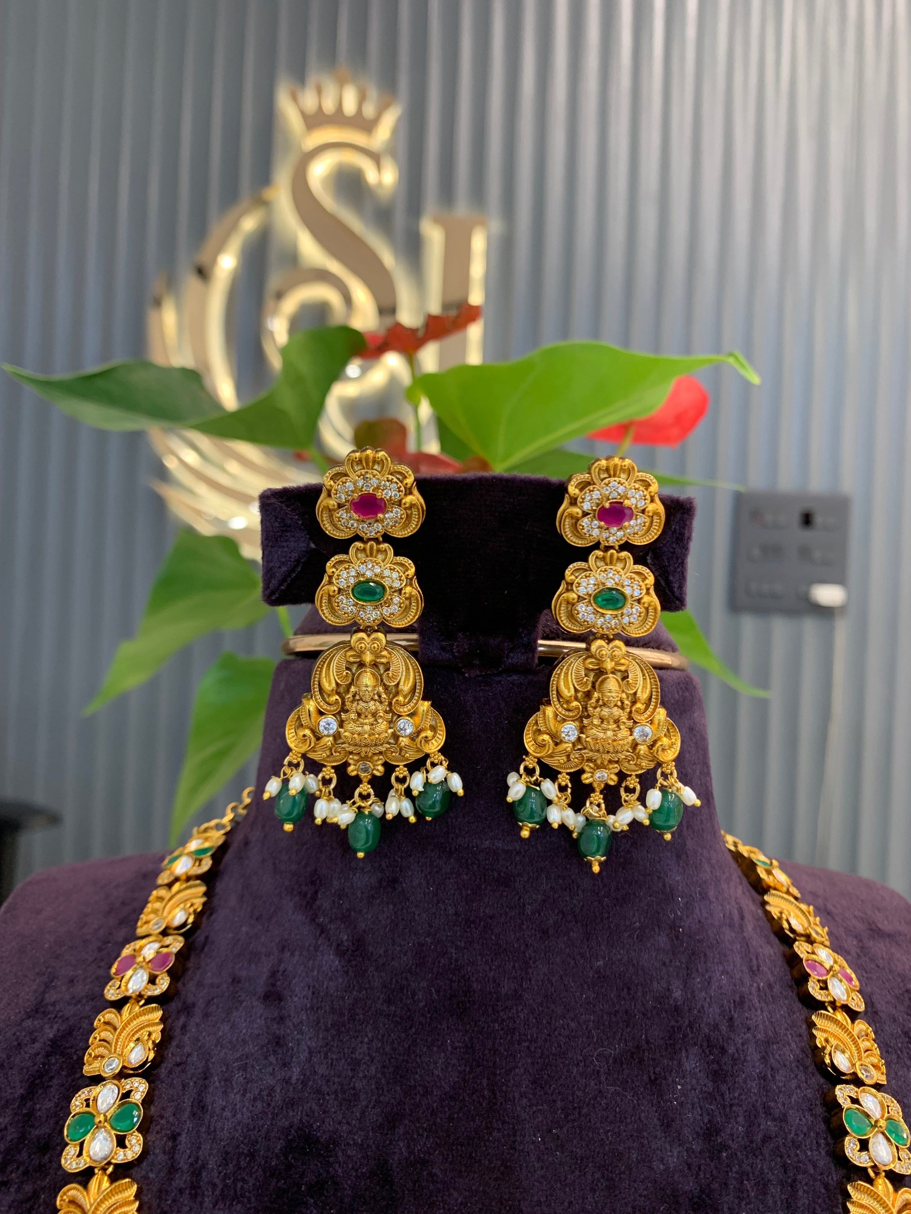 Beautiful nakshi long haram