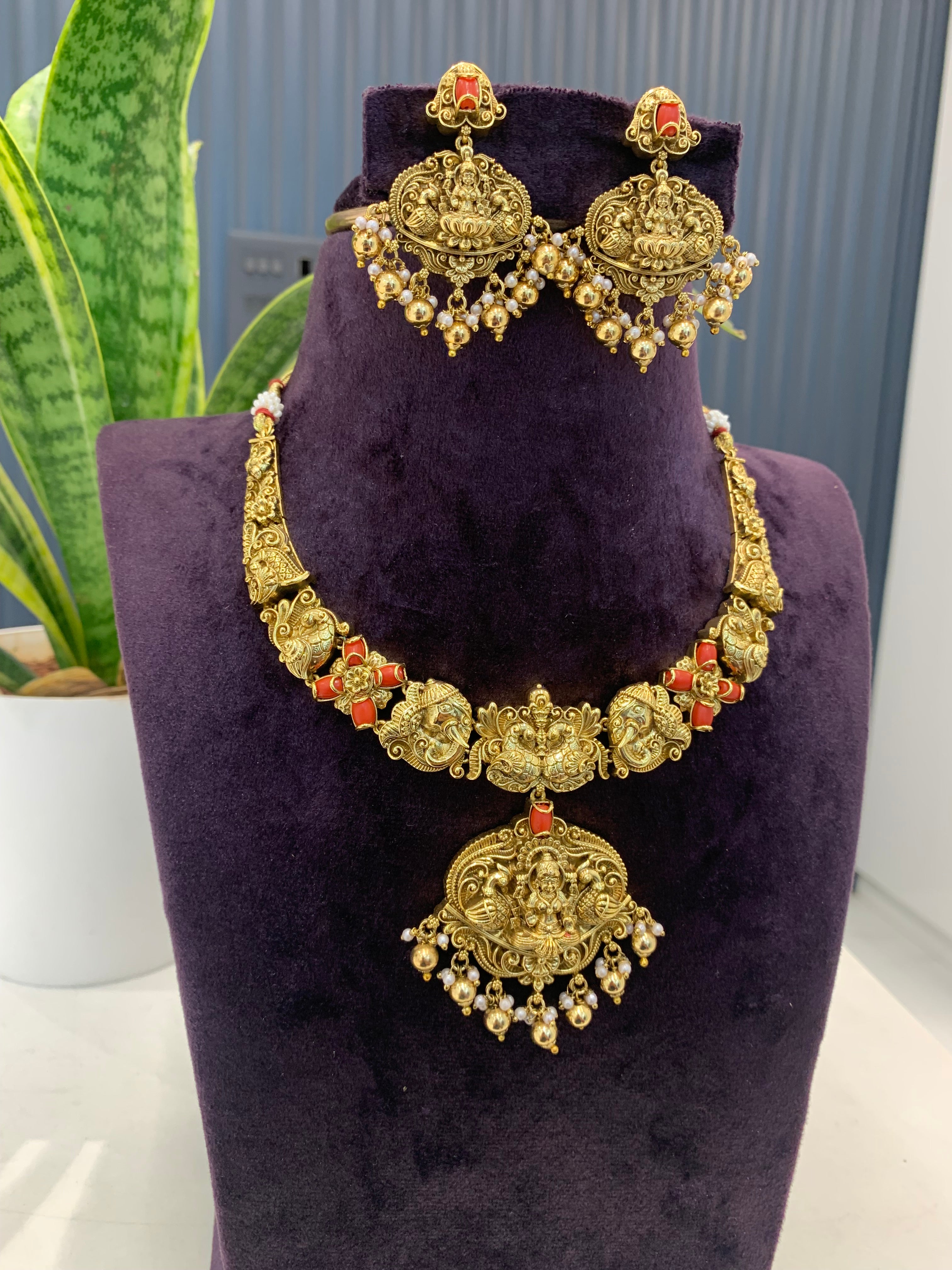Beautiful Coral Nakshi 3D Necklace